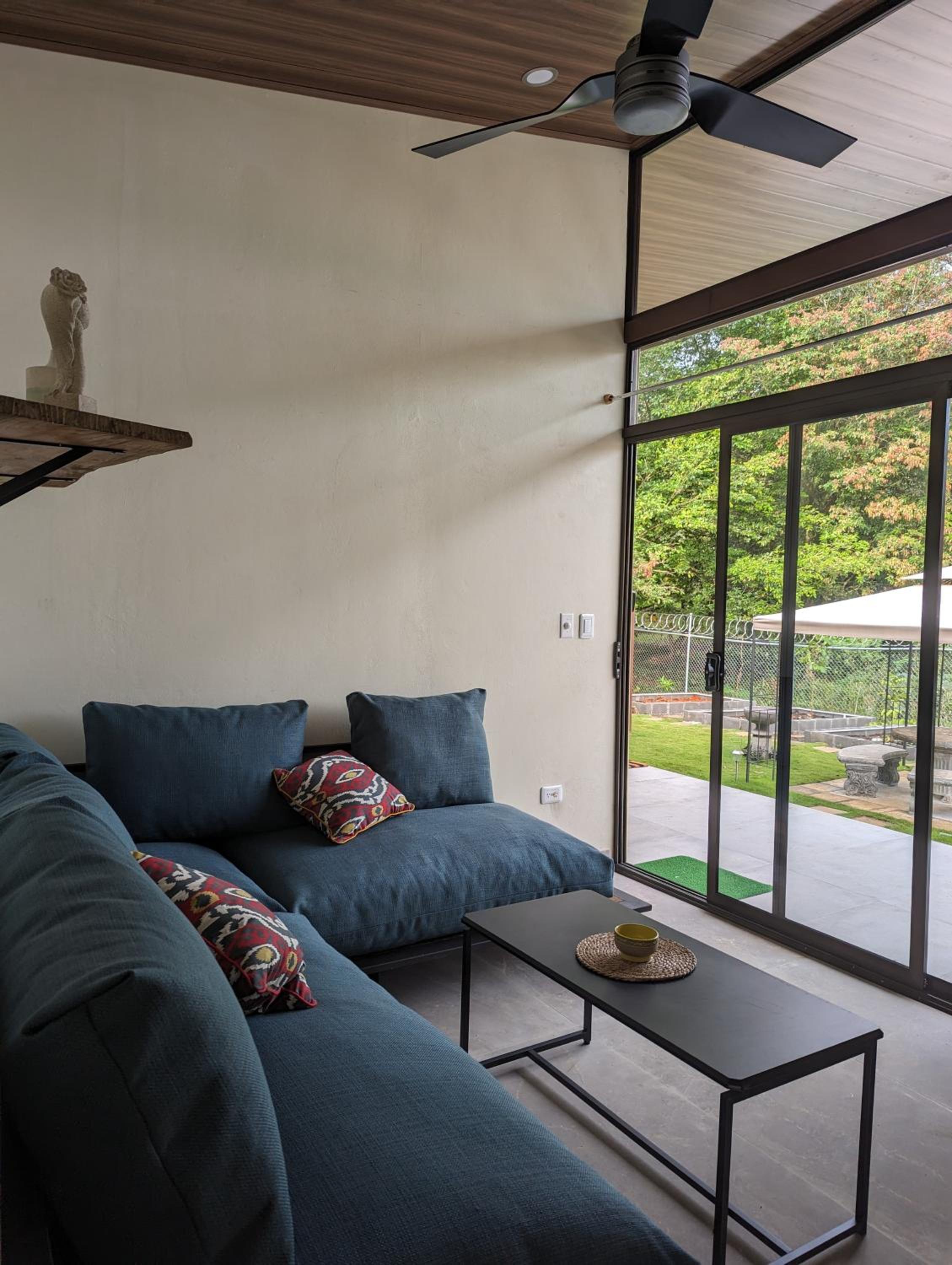 Yellow House - Country house near La Fortuna