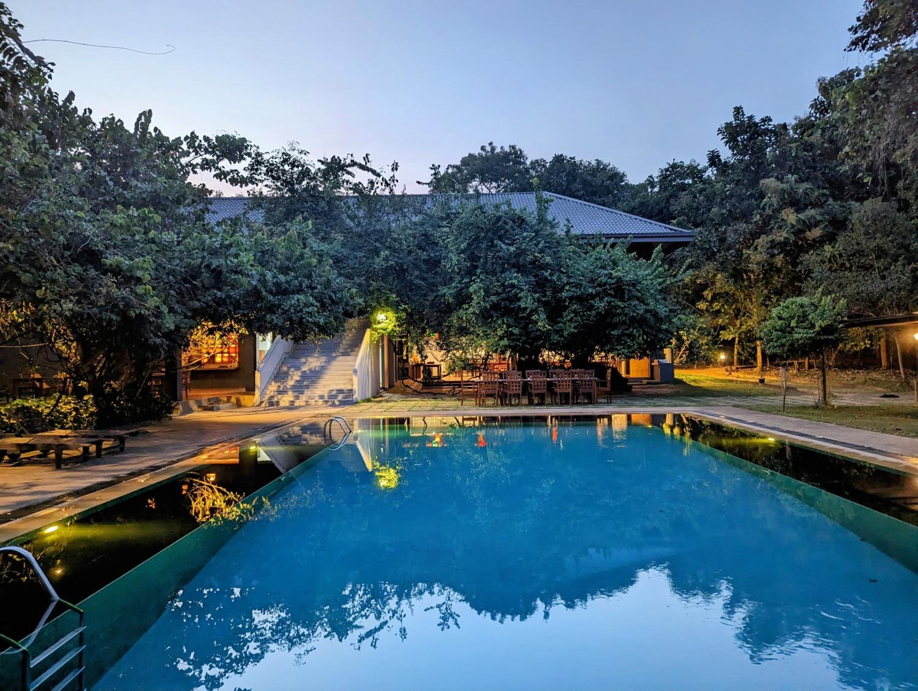 Pinthaliya Resort