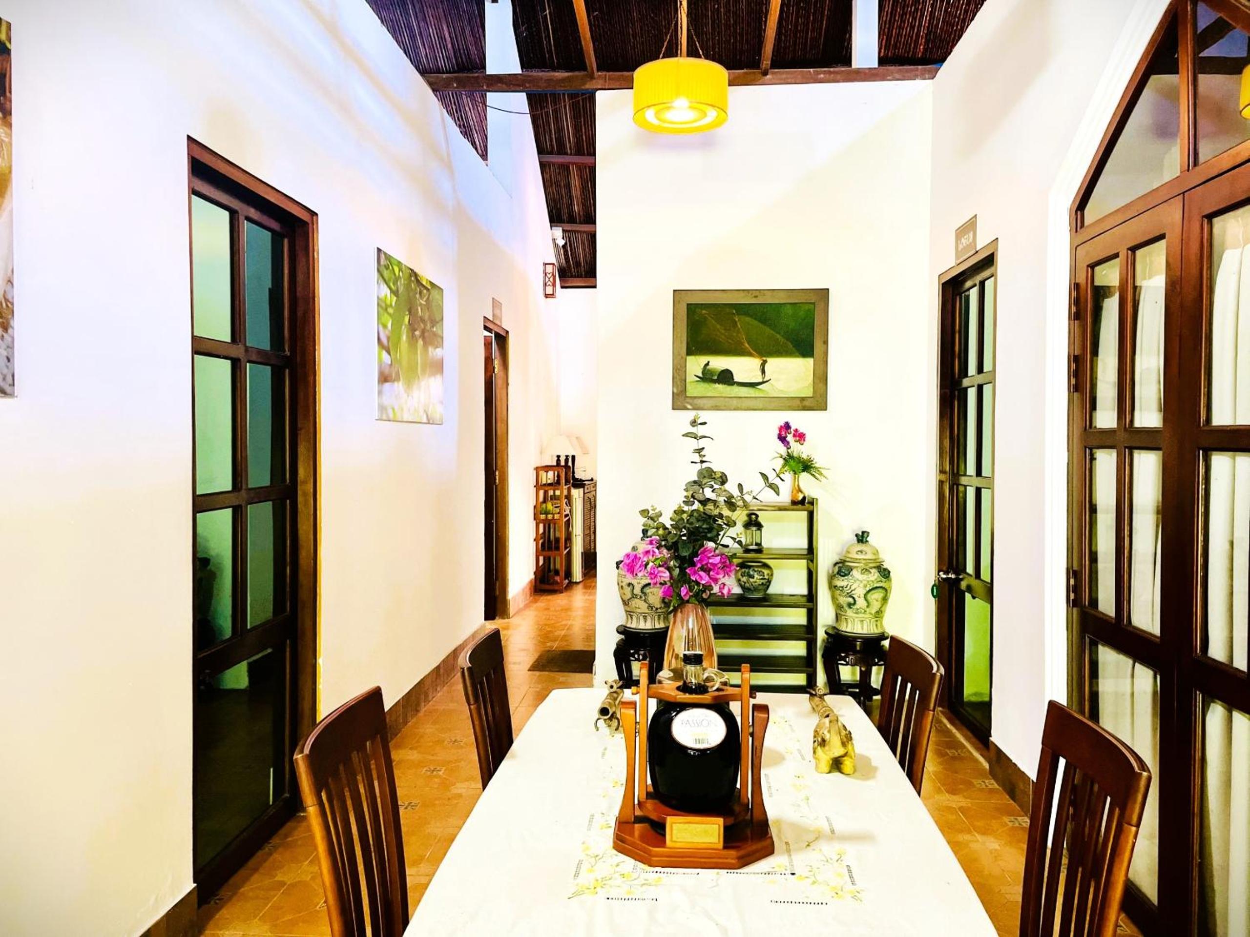 Mango Home Riverside Eco - Resort