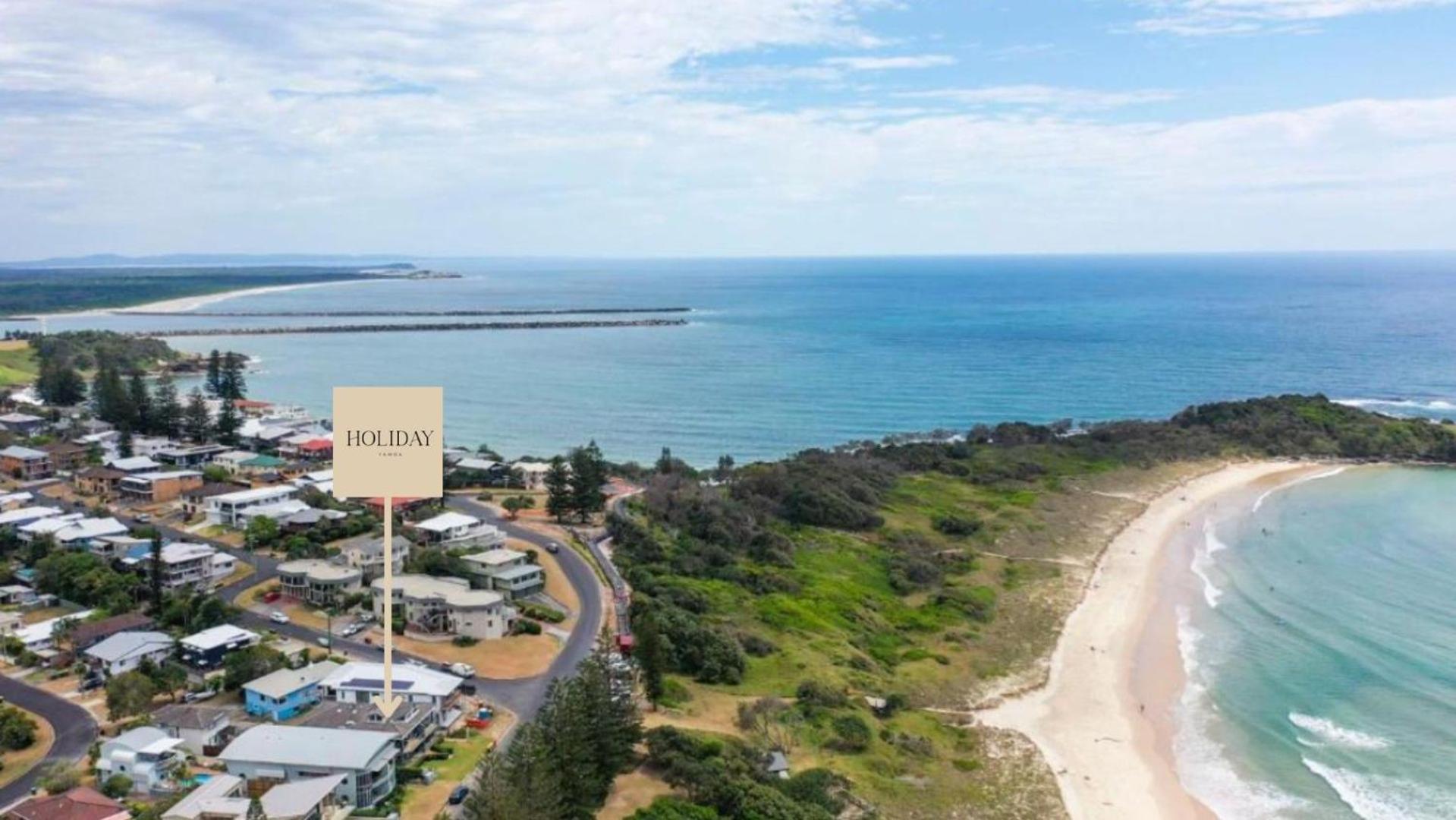 Blue Pacific 3 - Views Across Pippi Beach - Holiday Yamba
