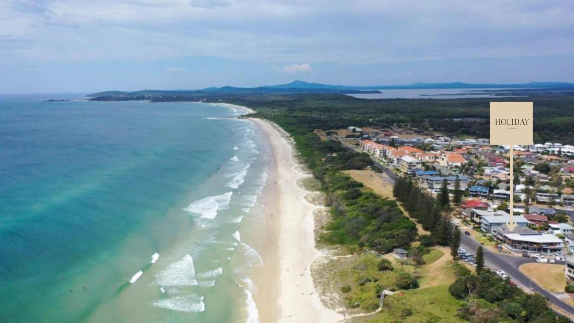Blue Pacific 3 - Views Across Pippi Beach - Holiday Yamba