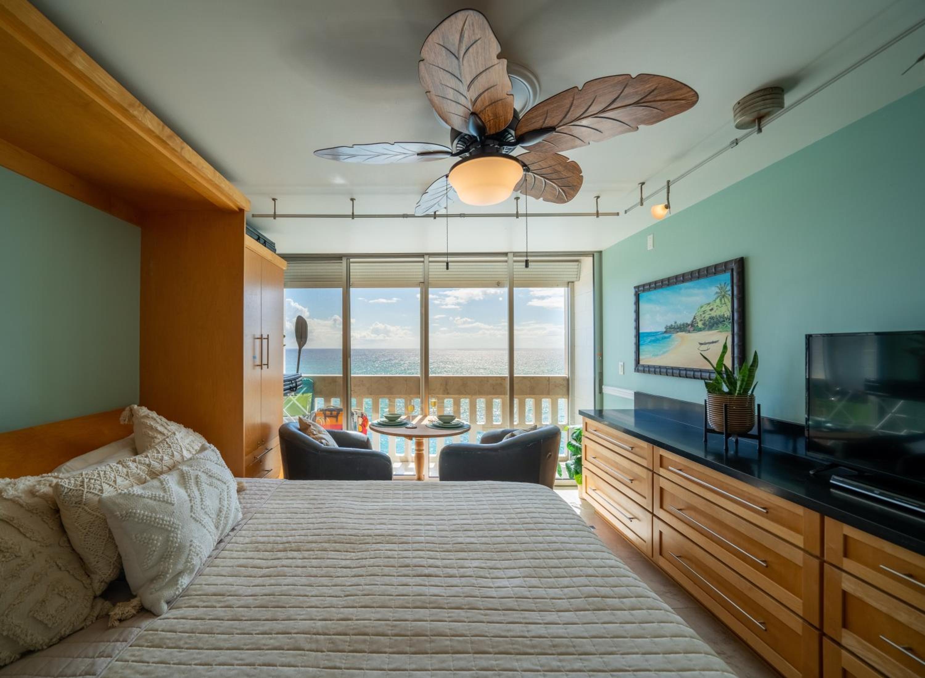Beachfront Condo in Paradise view 3