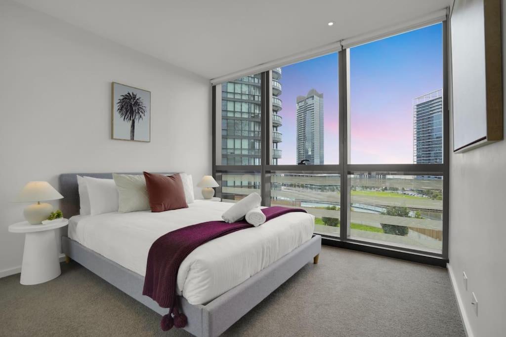 Love Nest by the Sea-Tranquil River views 2B1B1C