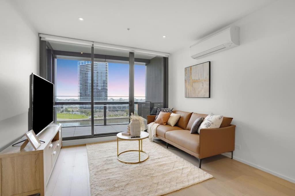 Love Nest by the Sea-Tranquil River views 2B1B1C