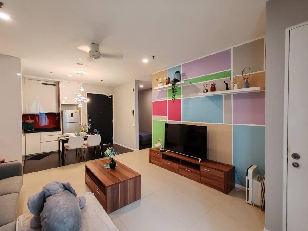 Arcoris Kiara 163 mall