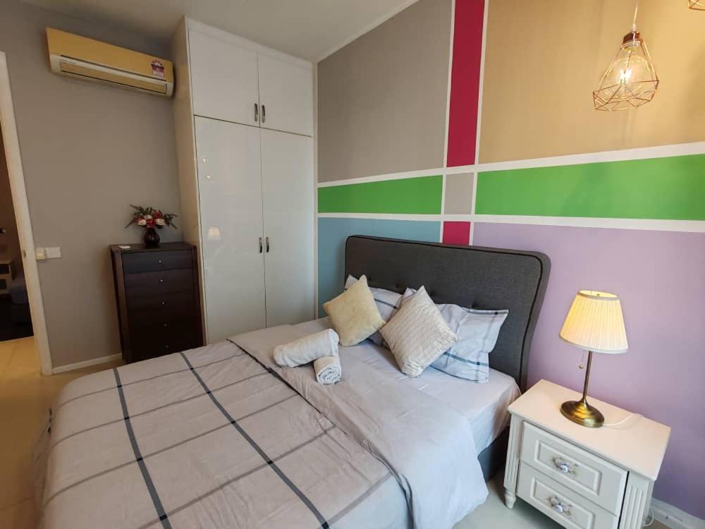 Arcoris Kiara 163 mall