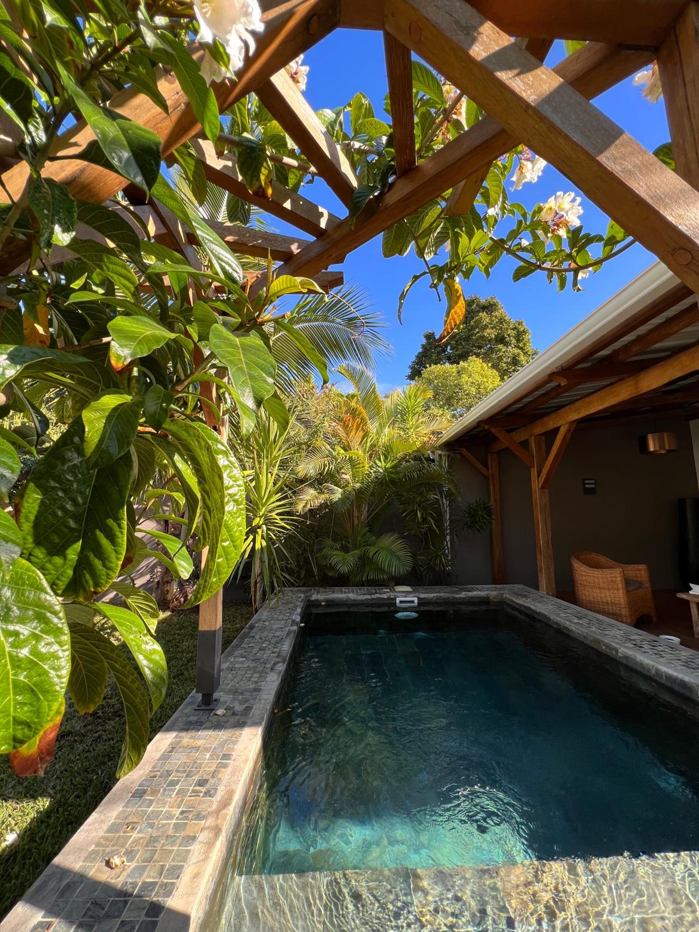 Tropical 3-bedrooms Coastal Residence Creolia2