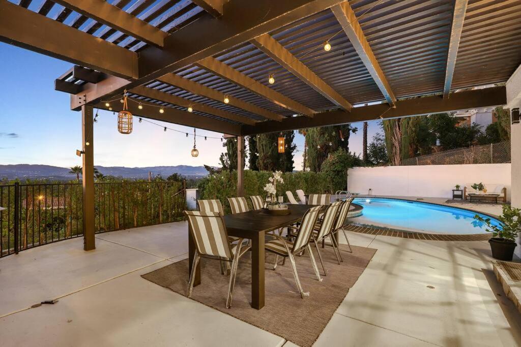 Modern Farmhouse with Panoramic Hill Views, Heated Salt Water Pool, Hot Tub