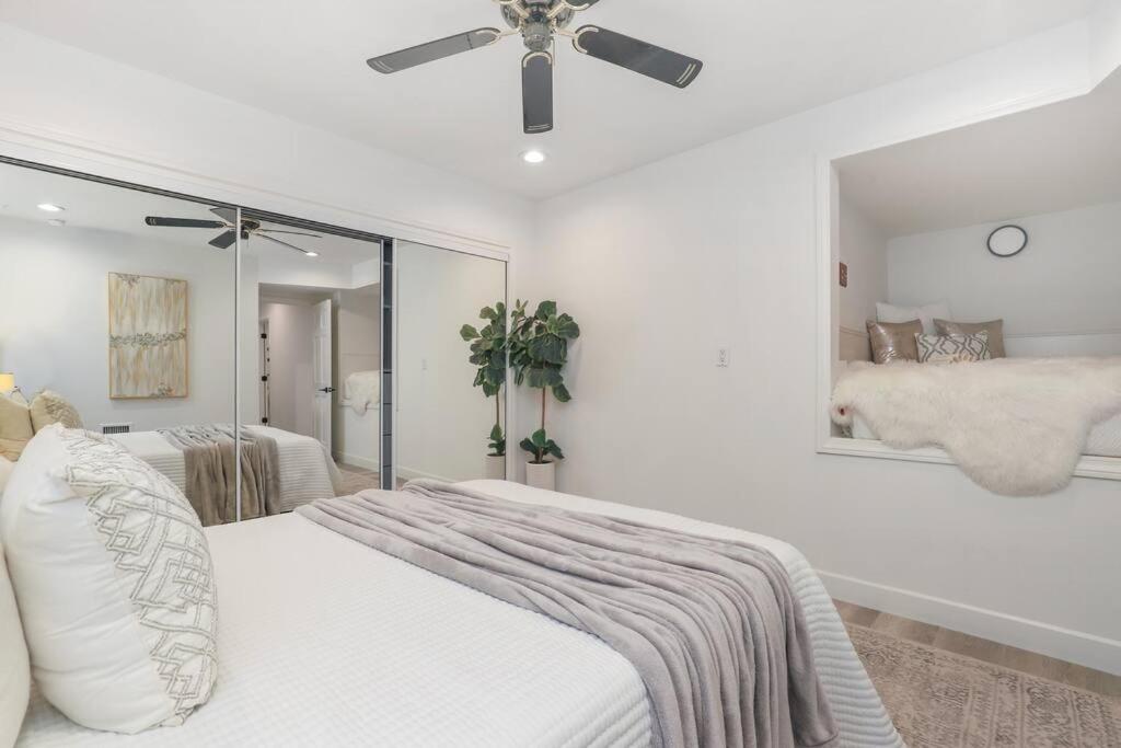 Modern Farmhouse with Panoramic Hill Views, Heated Salt Water Pool, Hot Tub
