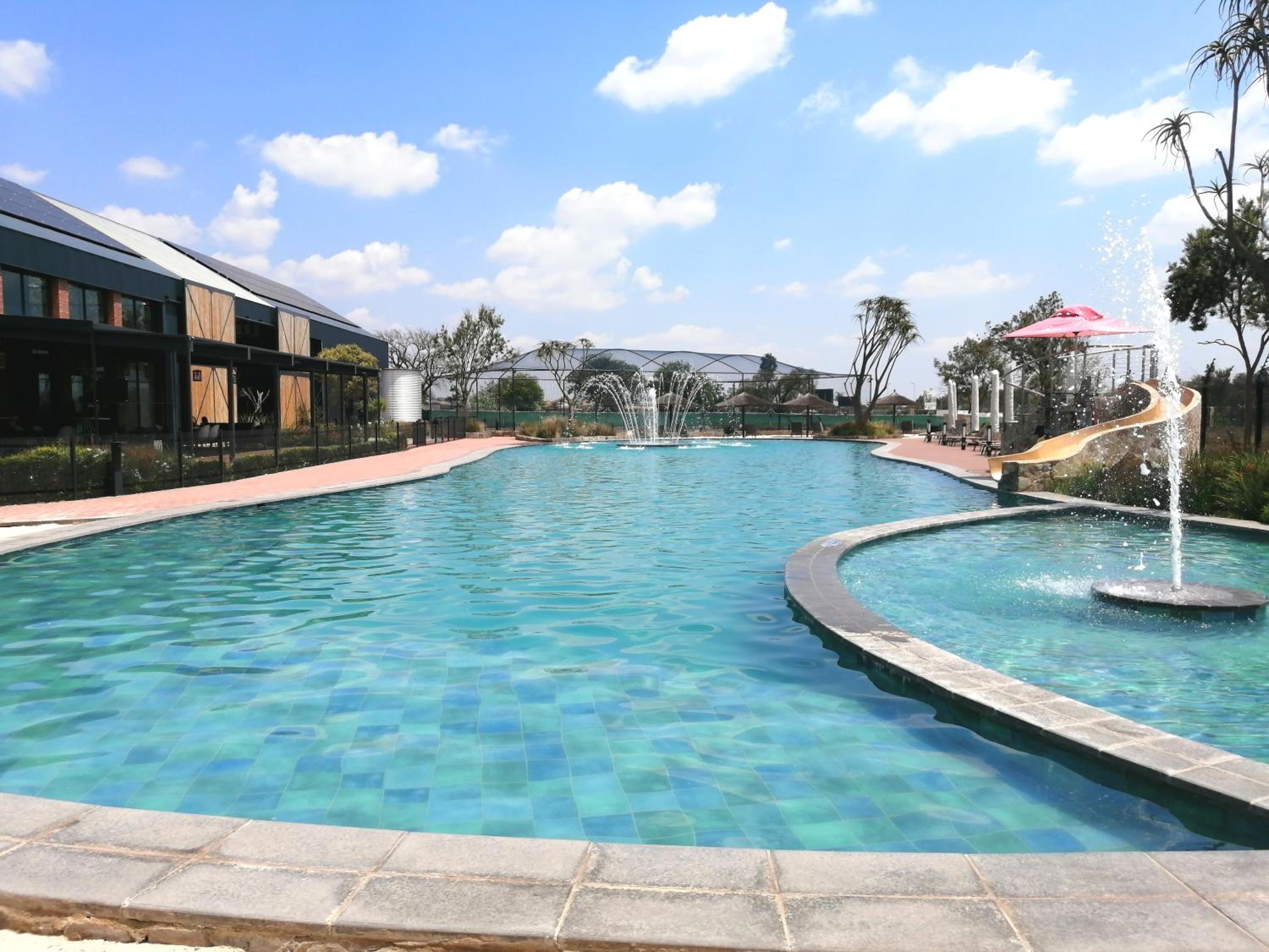 Greencreek Beautifully furnished apartment view 4