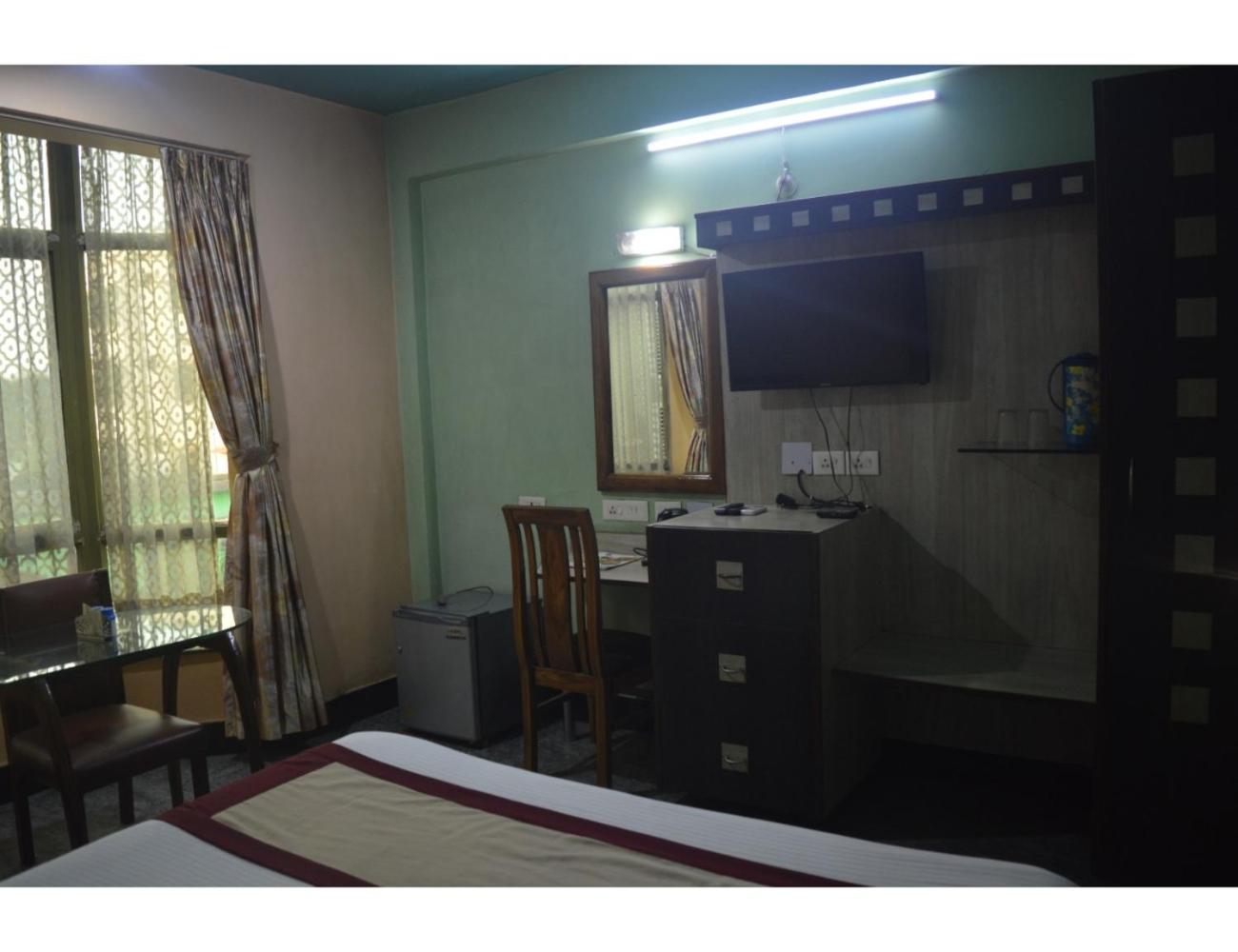 Hotel Aadhar, Barbil, Odisha