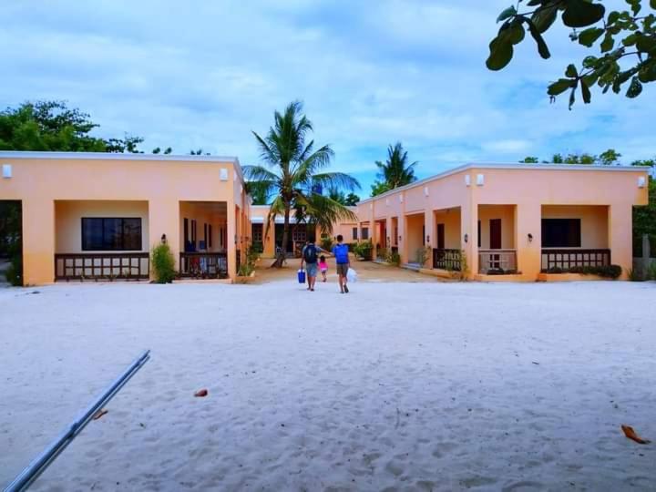 CRISOLS BEACH RESORT - MALAPASCUA ISLAND view 2