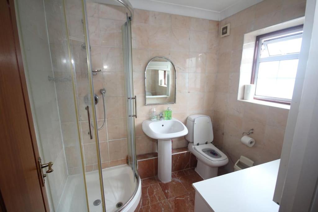 High Gable House -Four Bedrooms view 4