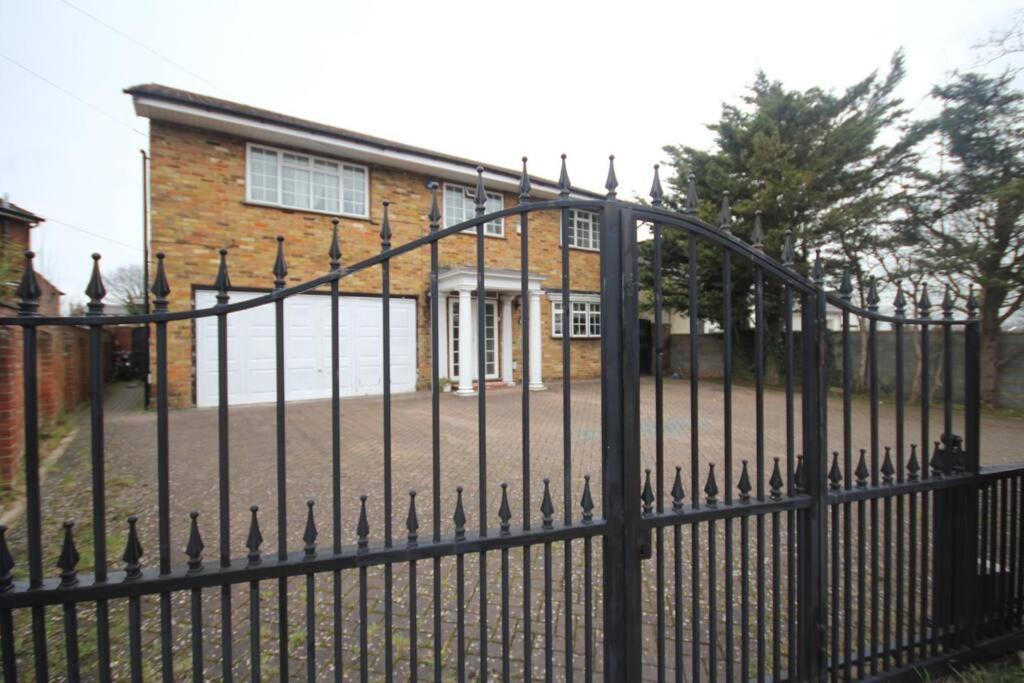 High Gable House -Four Bedrooms view 5