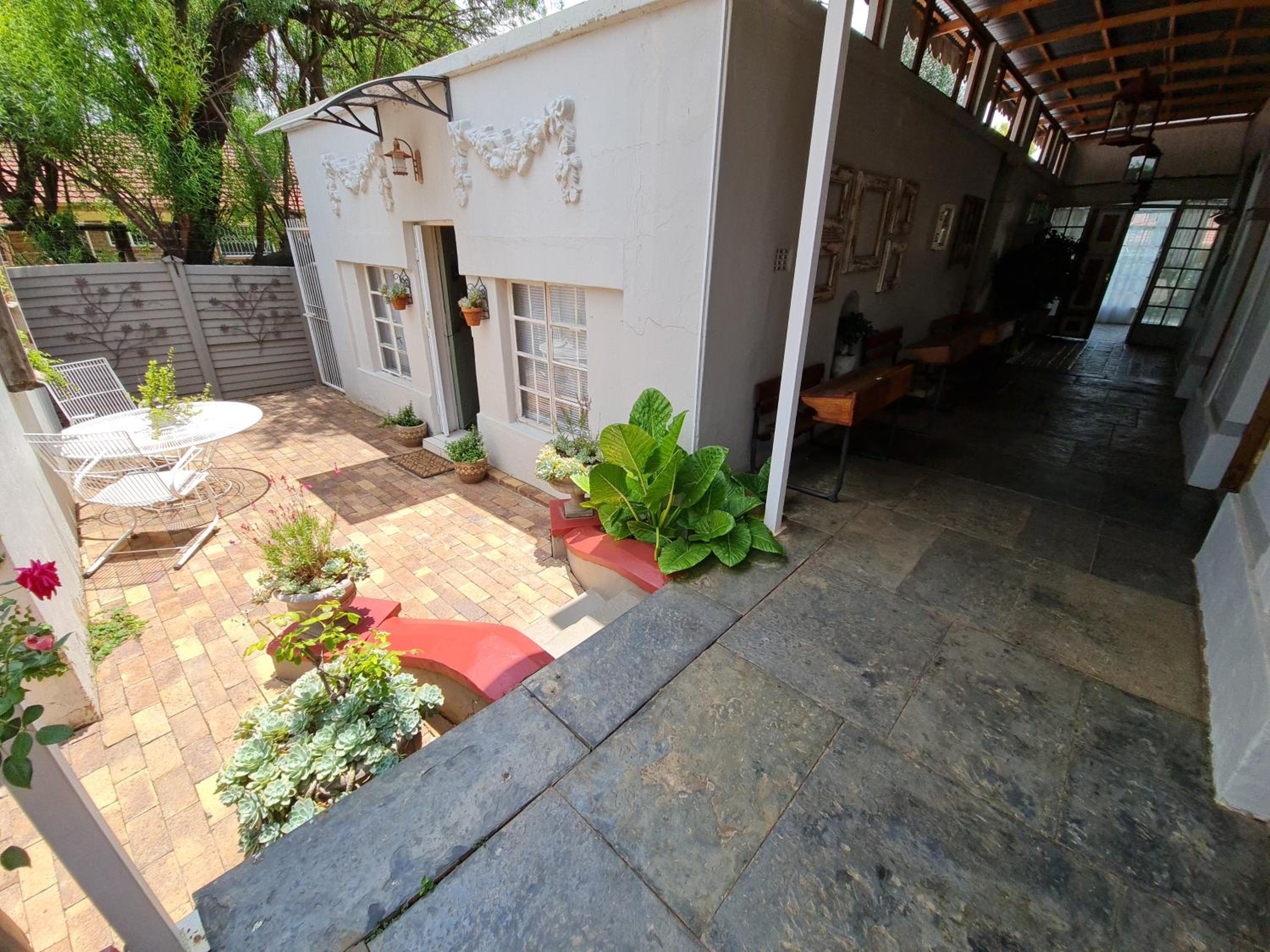 Hill Manor Room 1 Self catering unit view 4