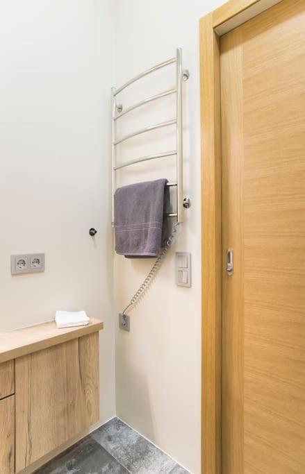 Design apartment, 2 en-suite rooms - very central view 2