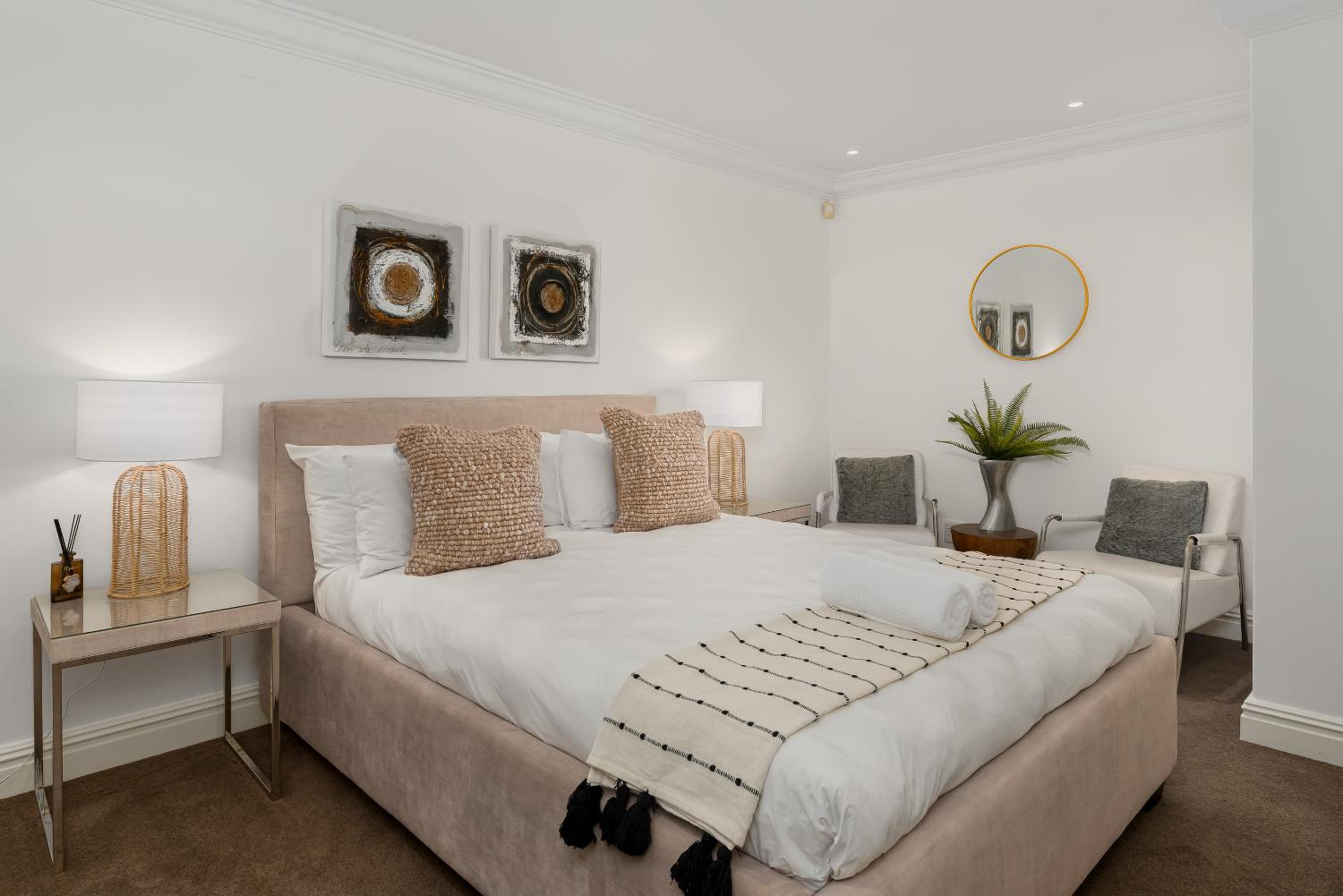 1 Victoria Road Unit 2