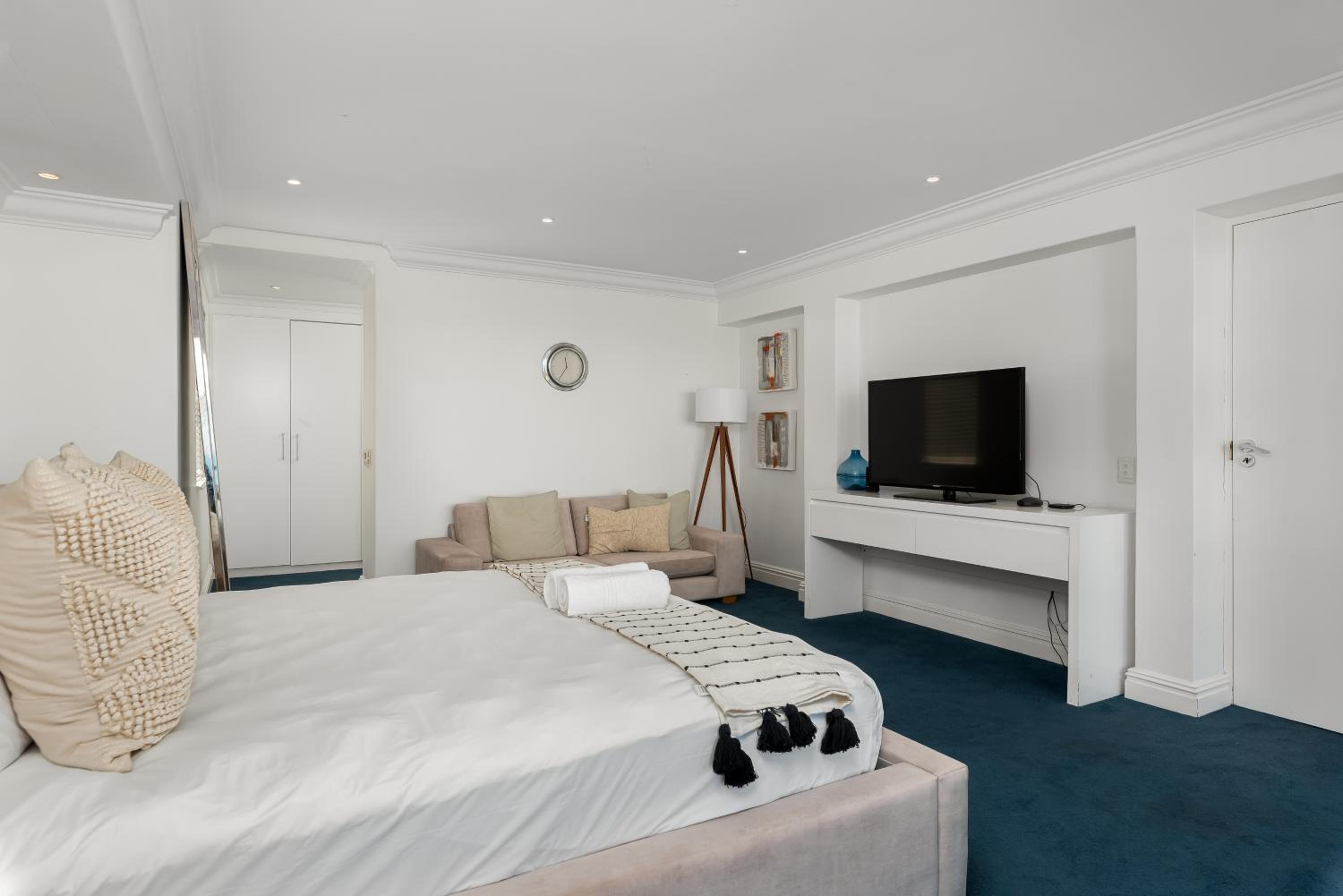 1 Victoria Road Unit 2