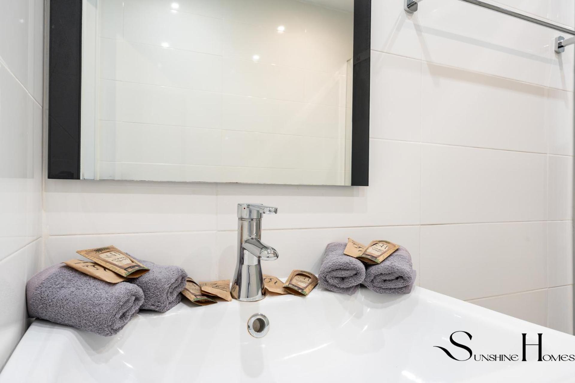 Stylish Seaview Terrace Retreat
