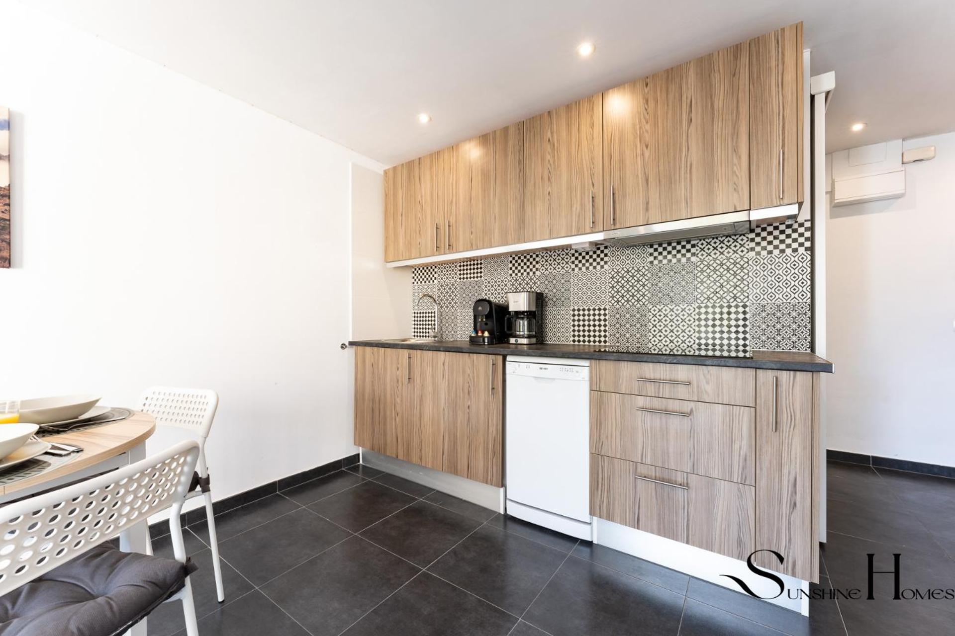 Stylish Seaview Terrace Retreat