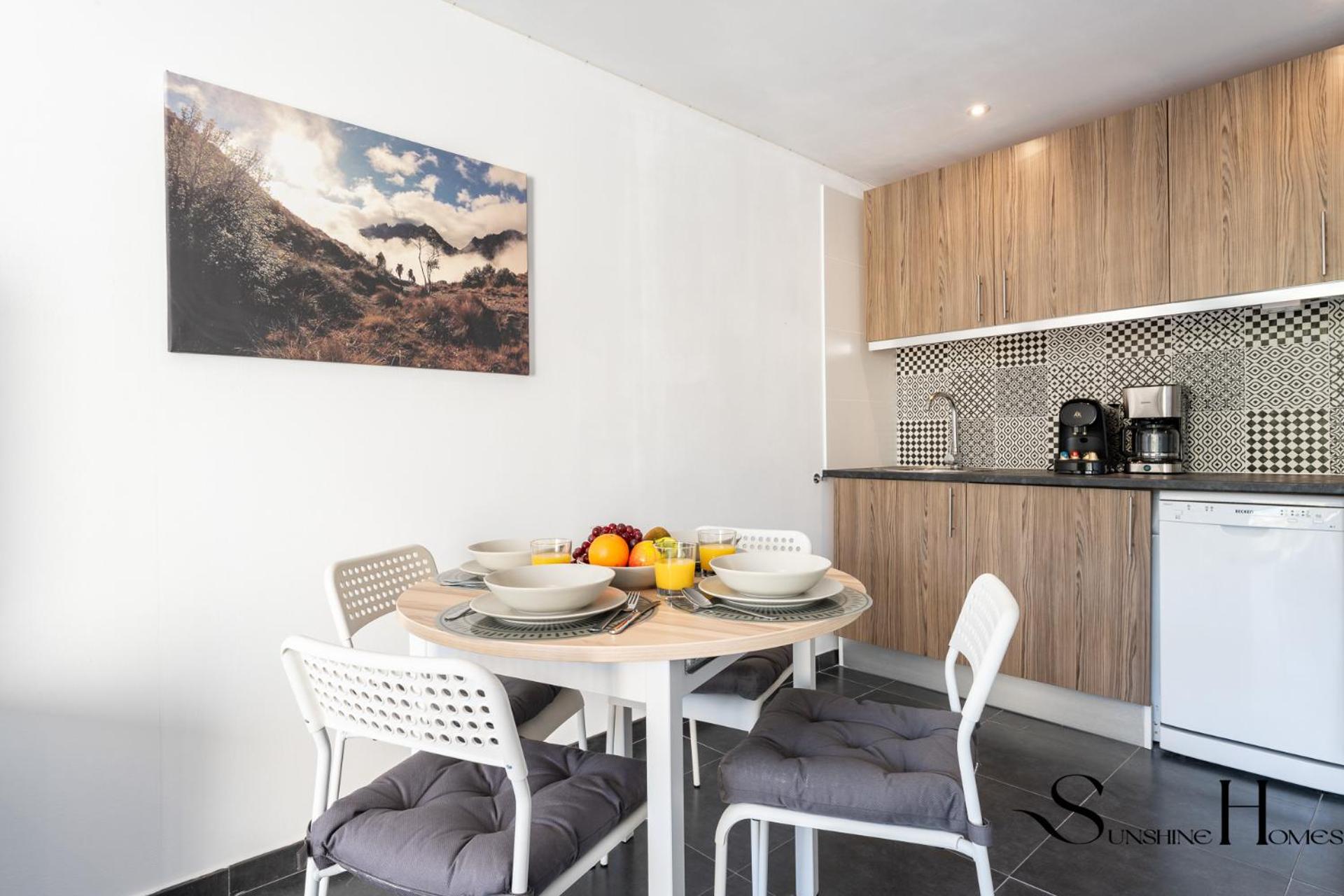 Stylish Seaview Terrace Retreat
