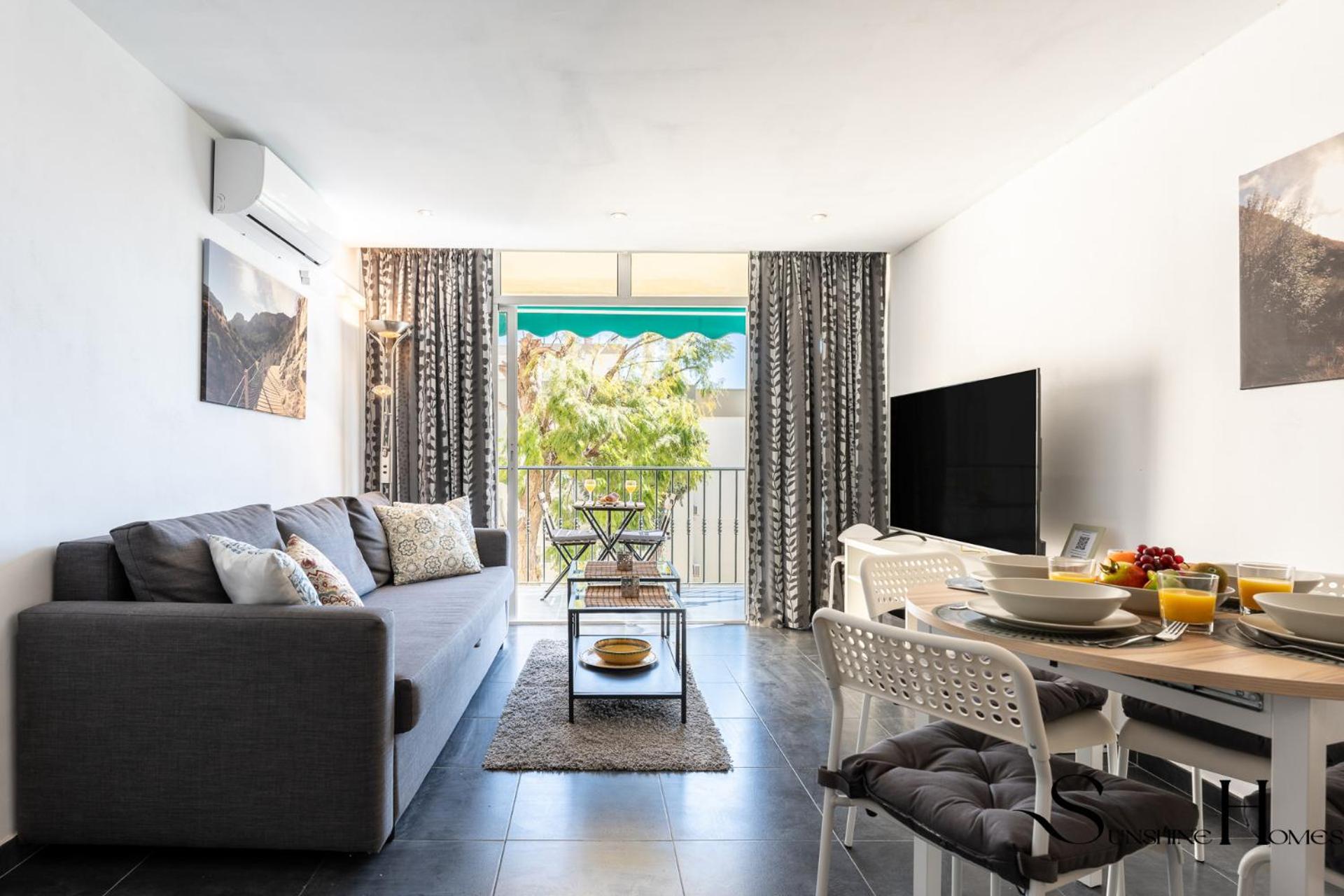 Stylish Seaview Terrace Retreat