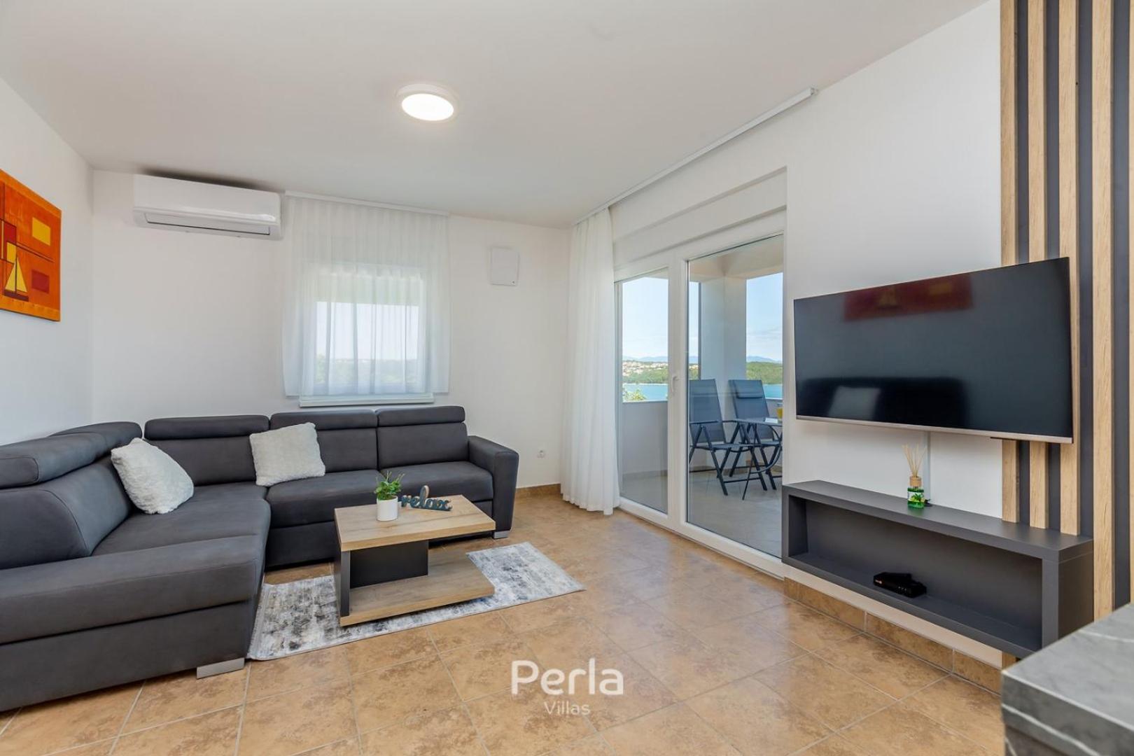 Villa CAPRI with heated pool and sea view on Krk island view 4