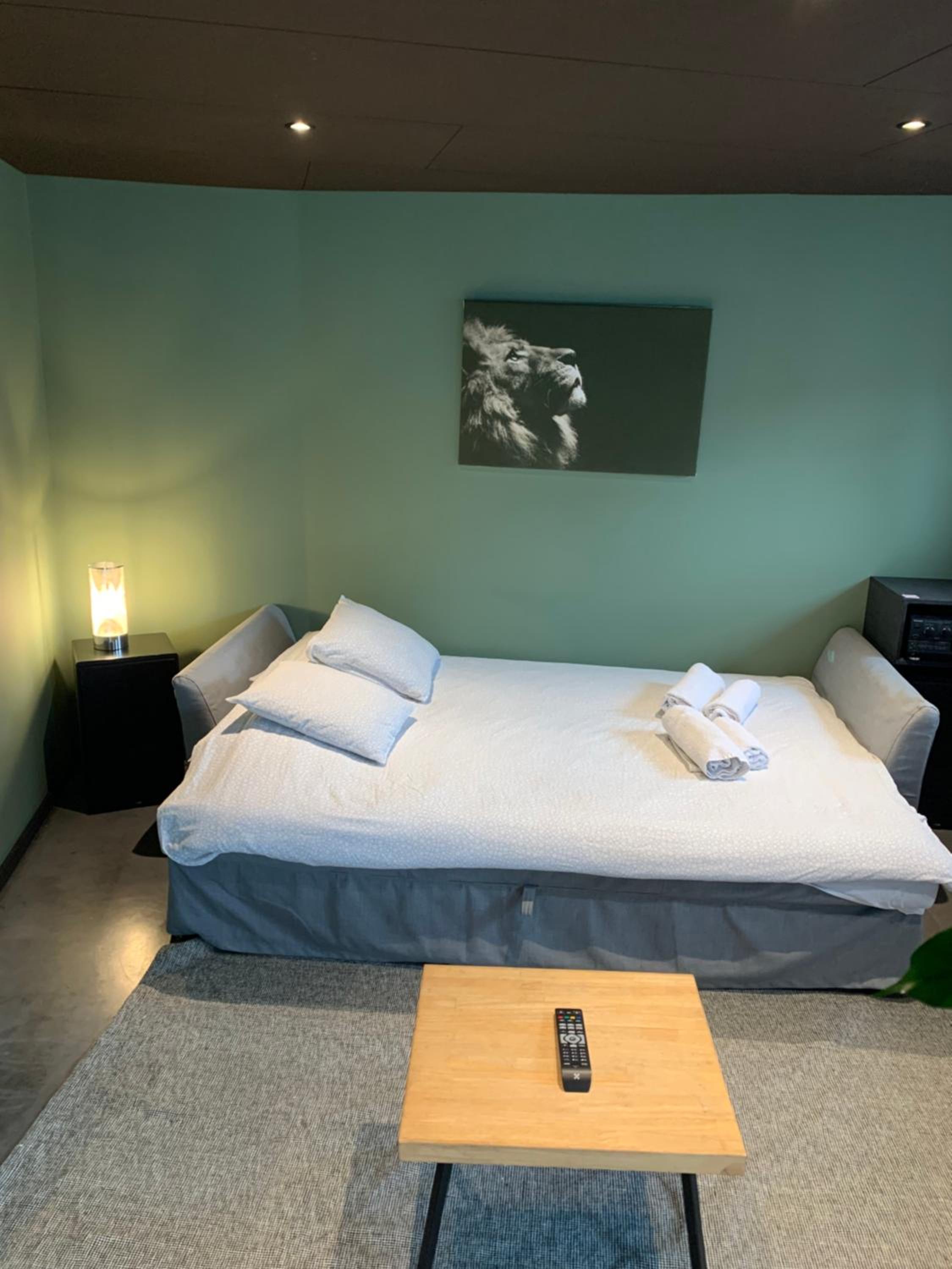 bedroom