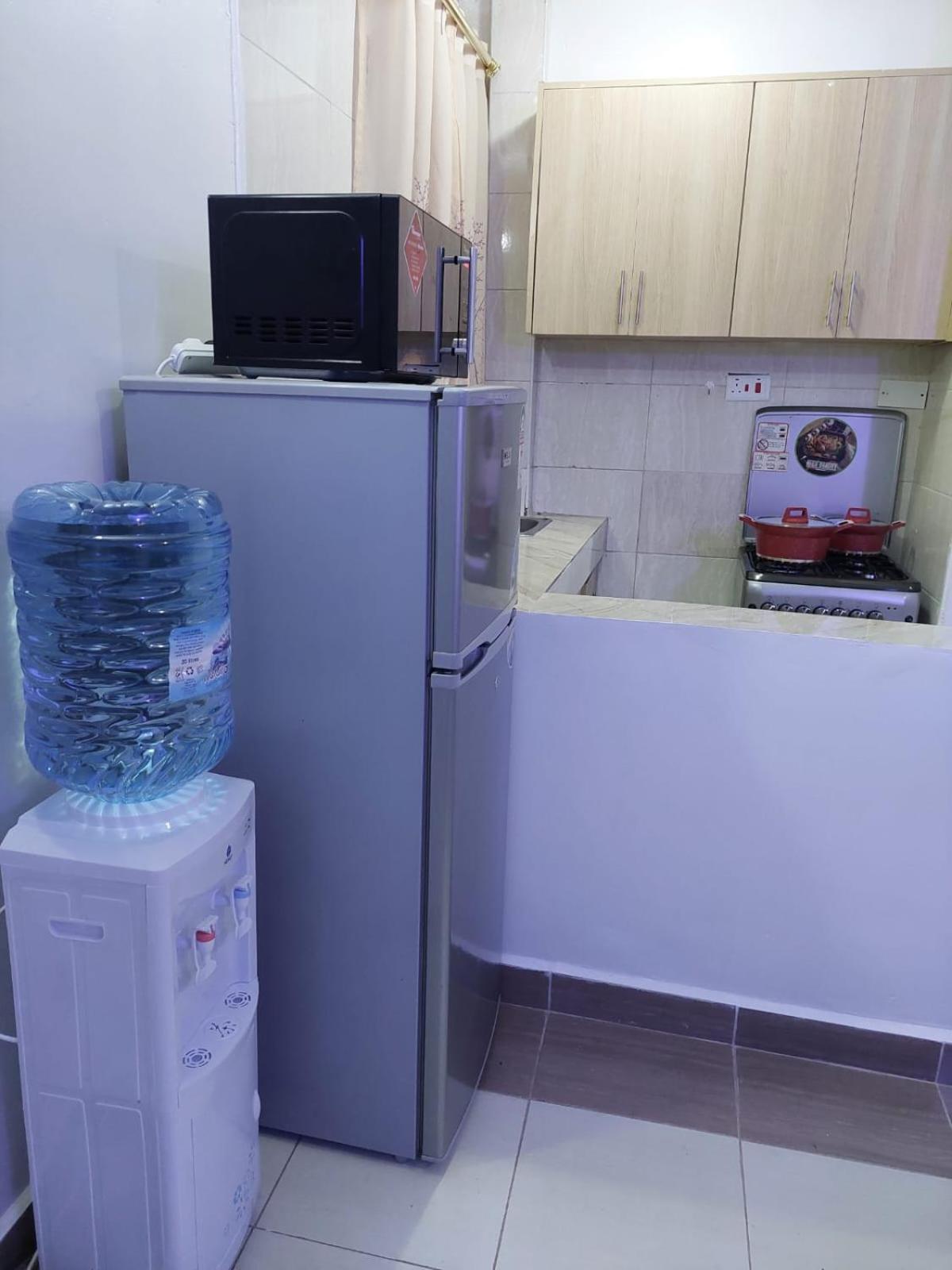 Roma Stays - Budget Studio in Busia (Opp Shell petrol Station) view 5