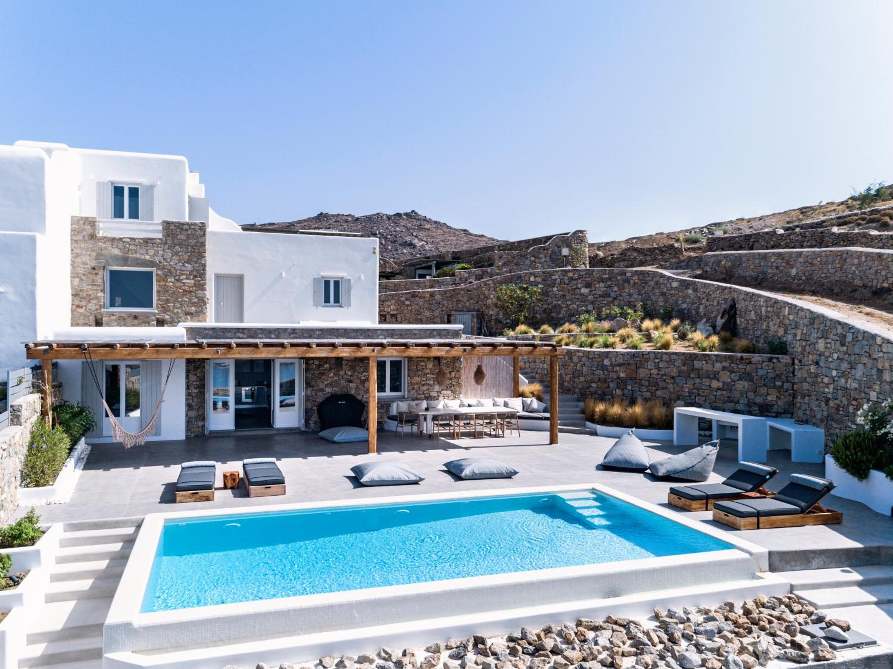 Dream View Villa, 2 min walk to the beach, by Red Windmill Villas view 4