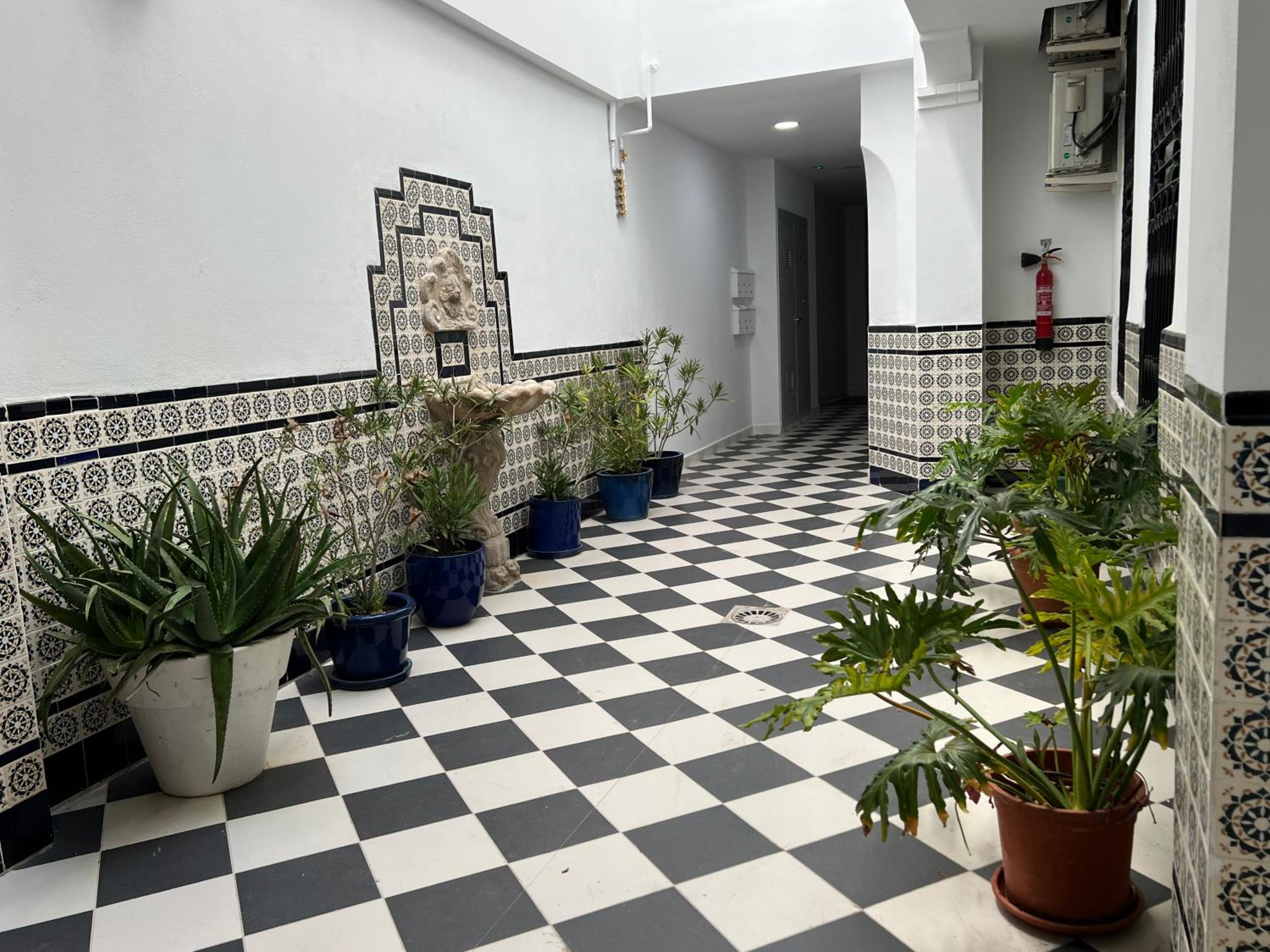 Cozy Apartment Malaga Center near Teatro Cervantes
