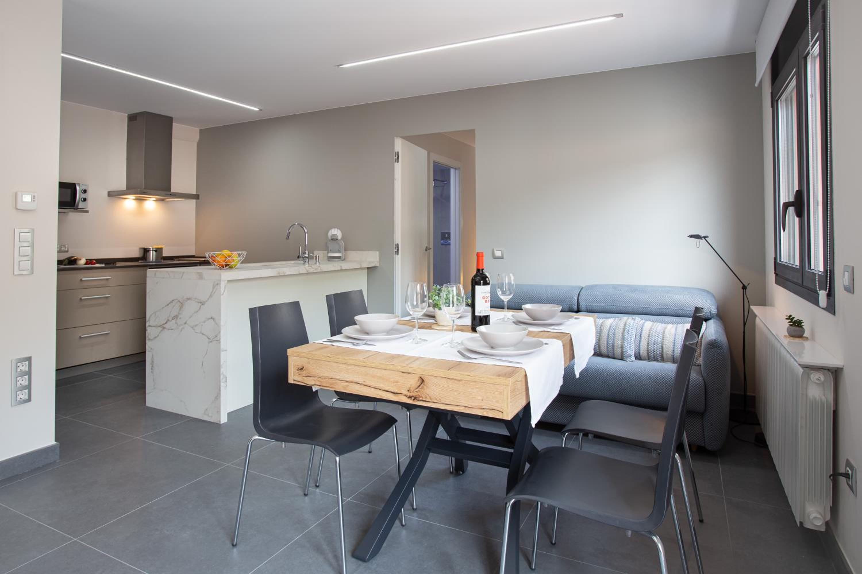 Progrés en Ripoll — kitchen