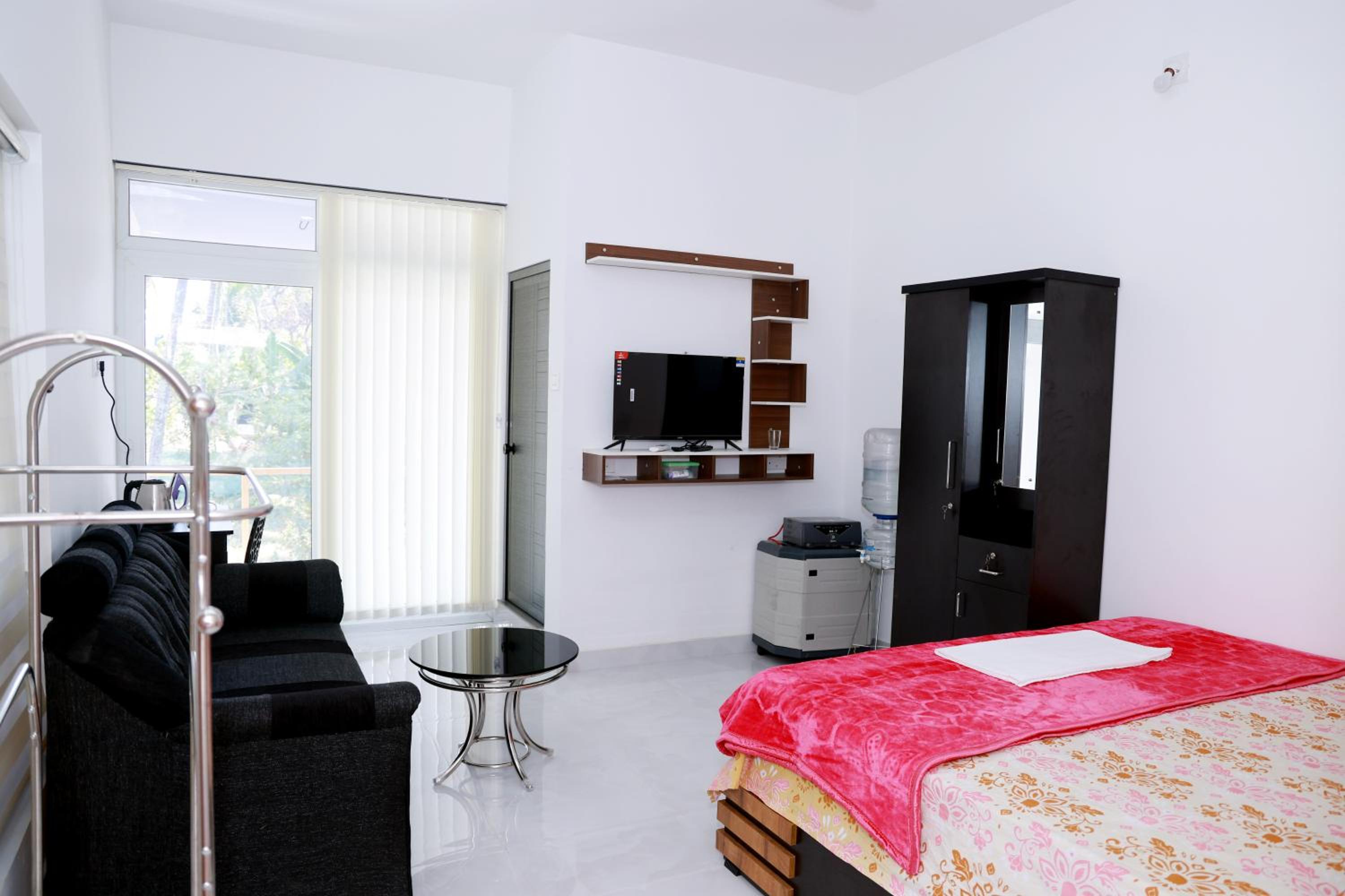 Photo 8