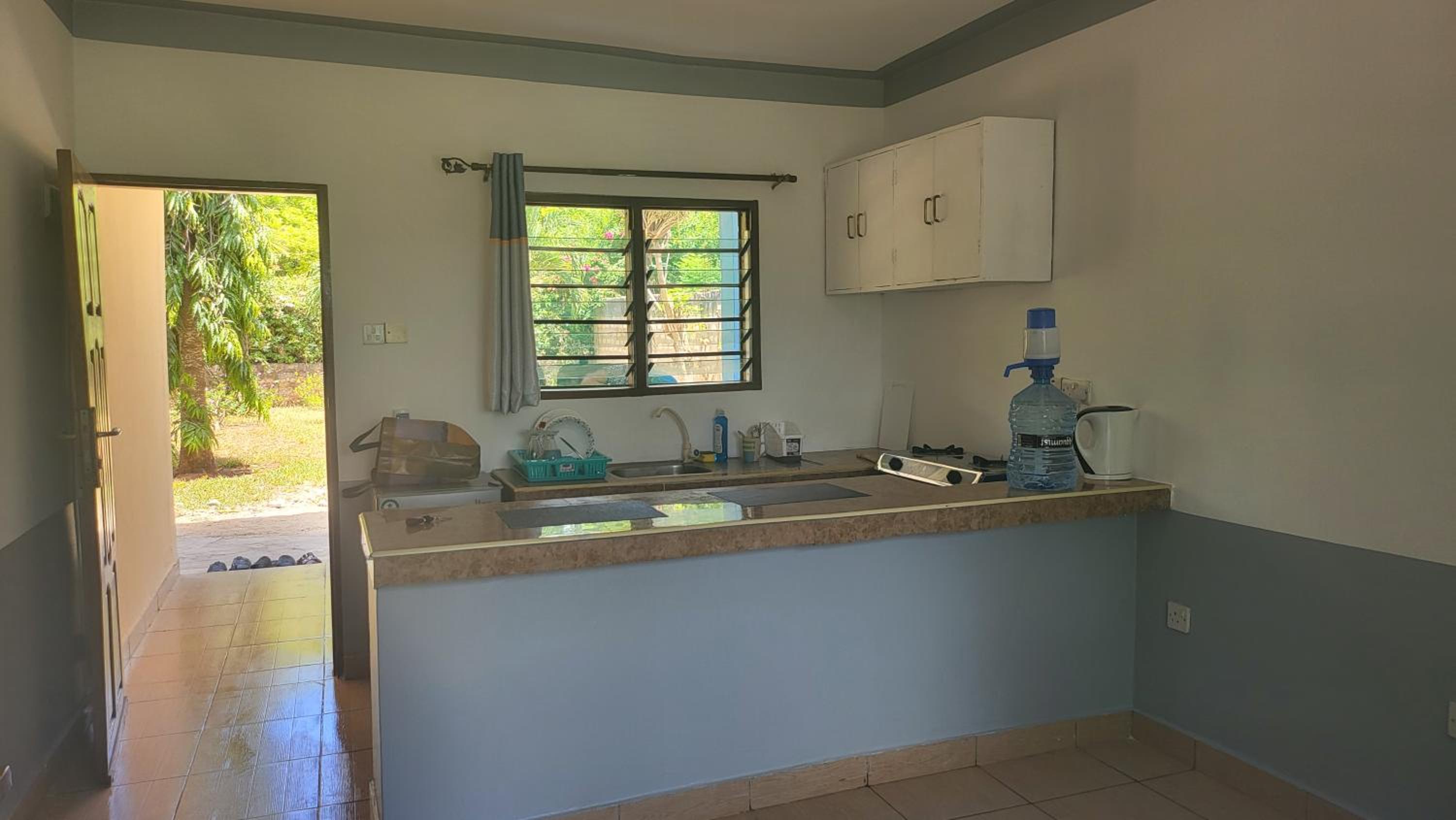 Tradewinds Apartment