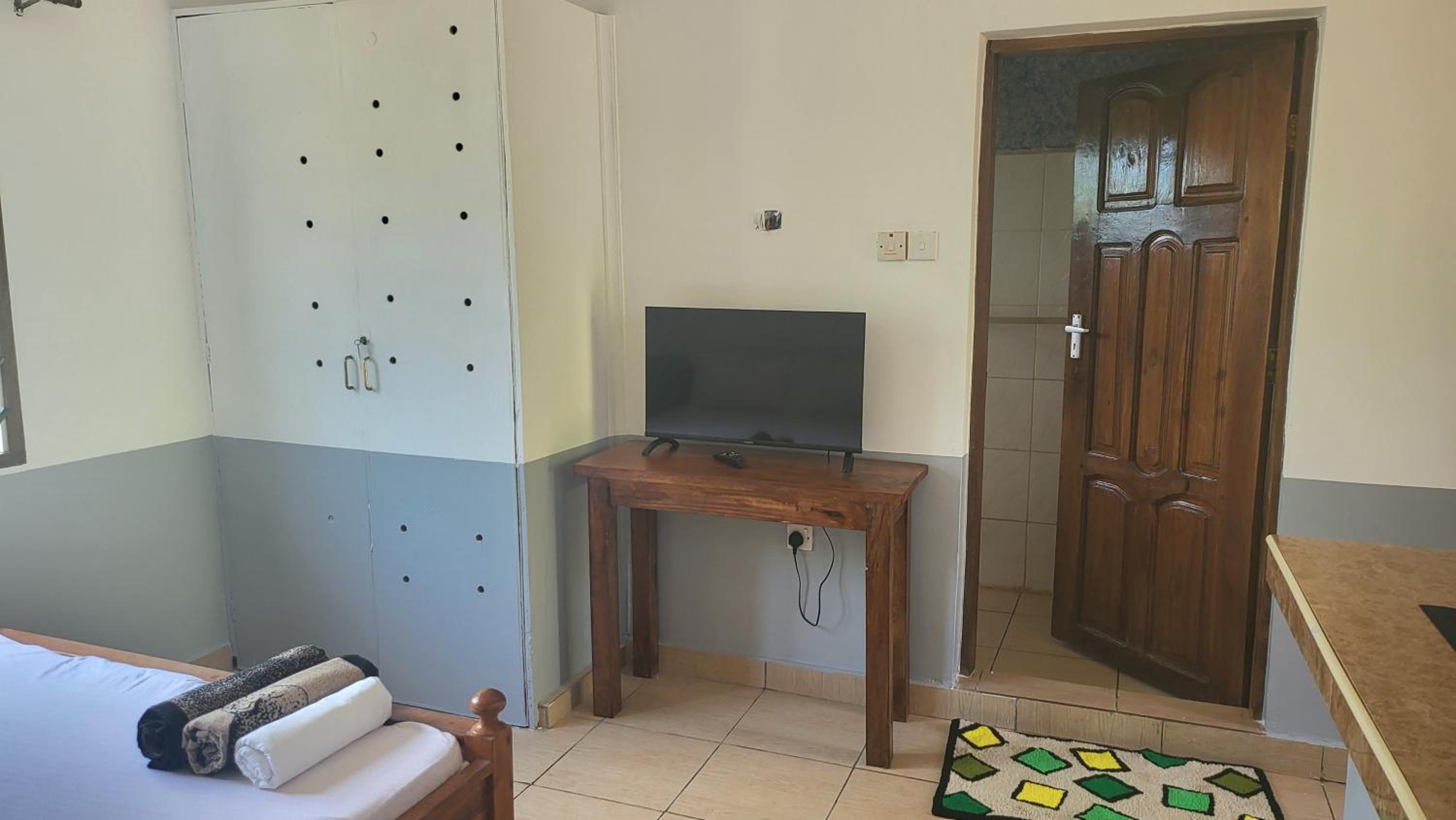Tradewinds Apartment