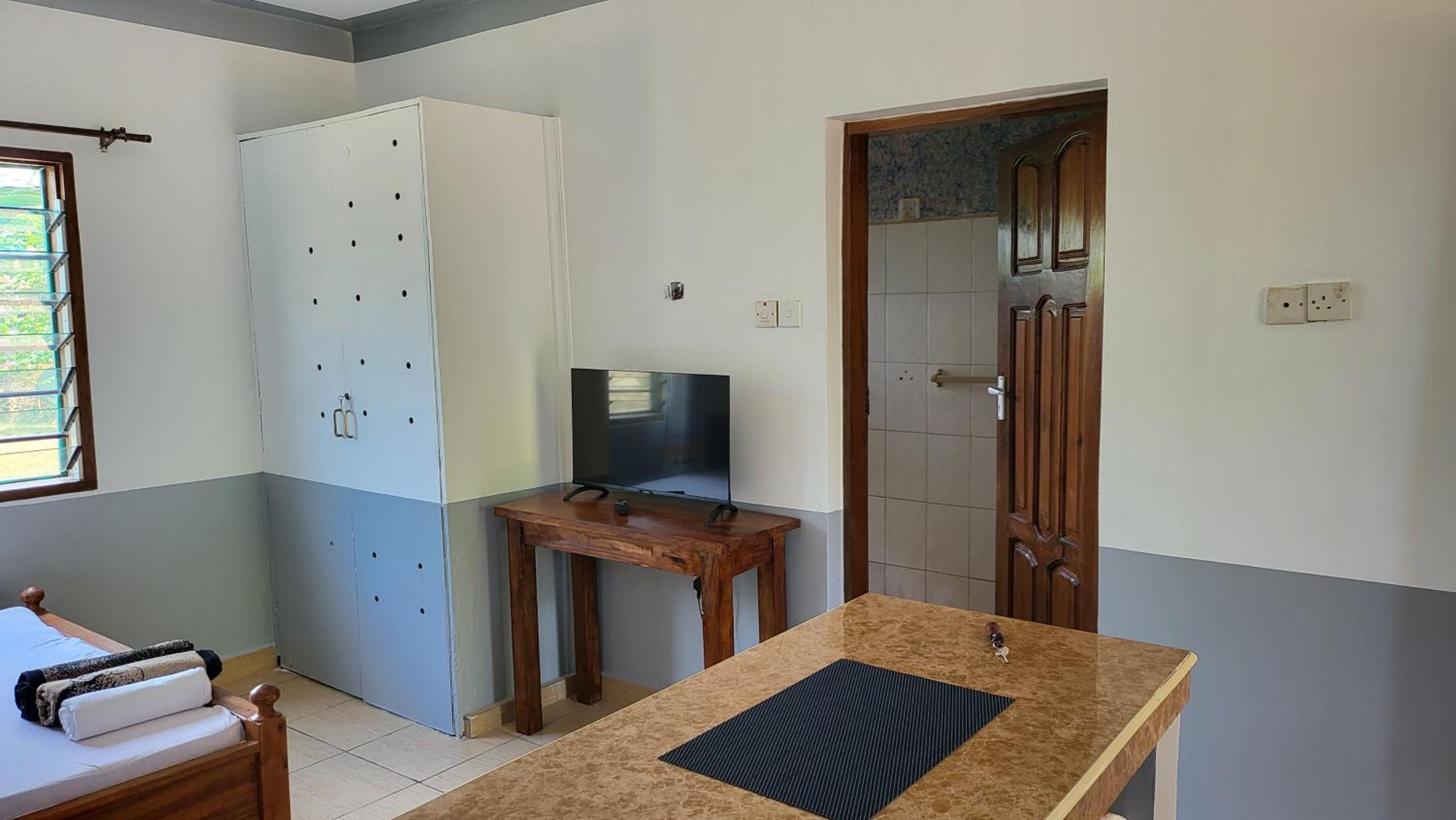 Tradewinds Apartment