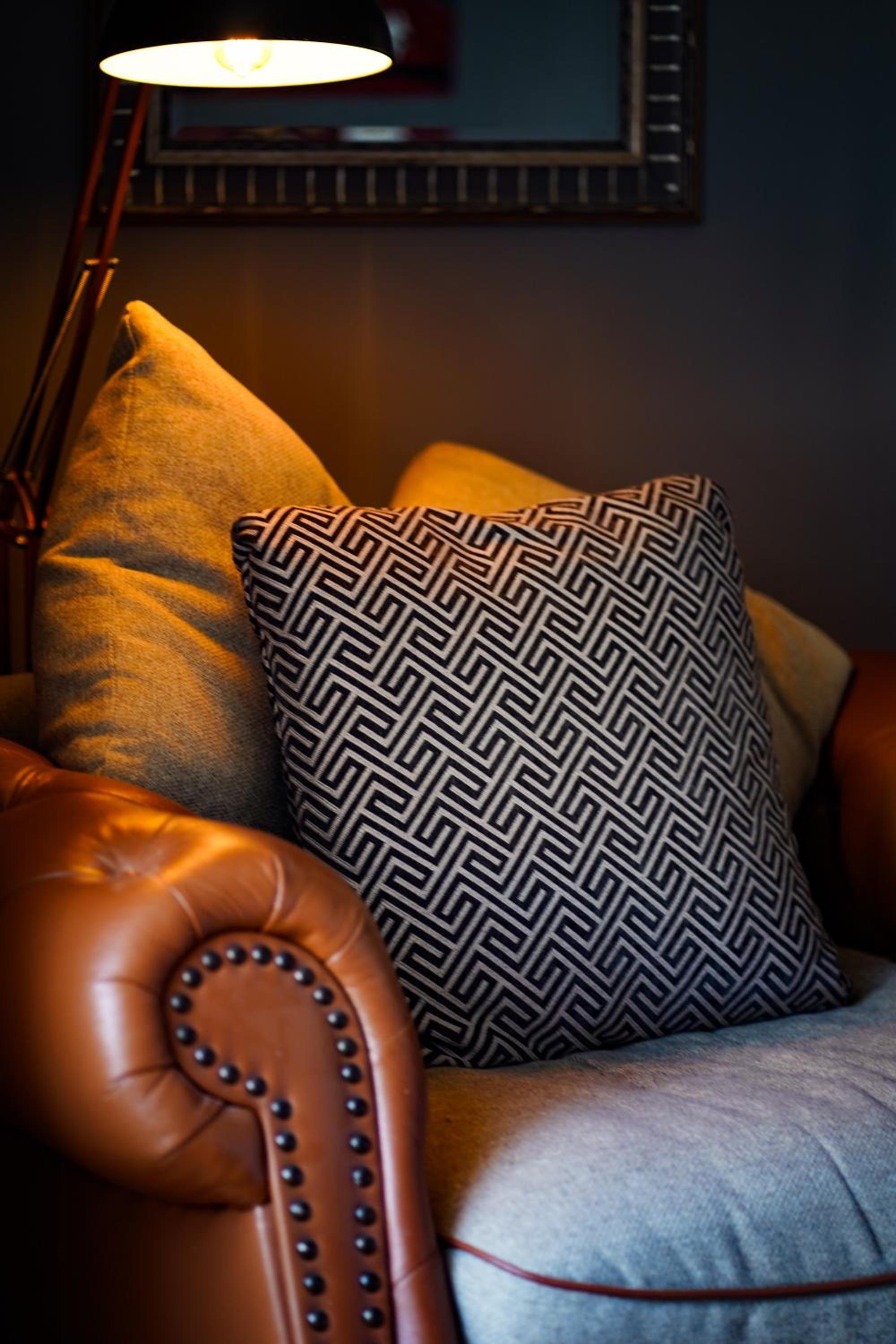 Little Edge: Bright and Modern Central Apartment view 4