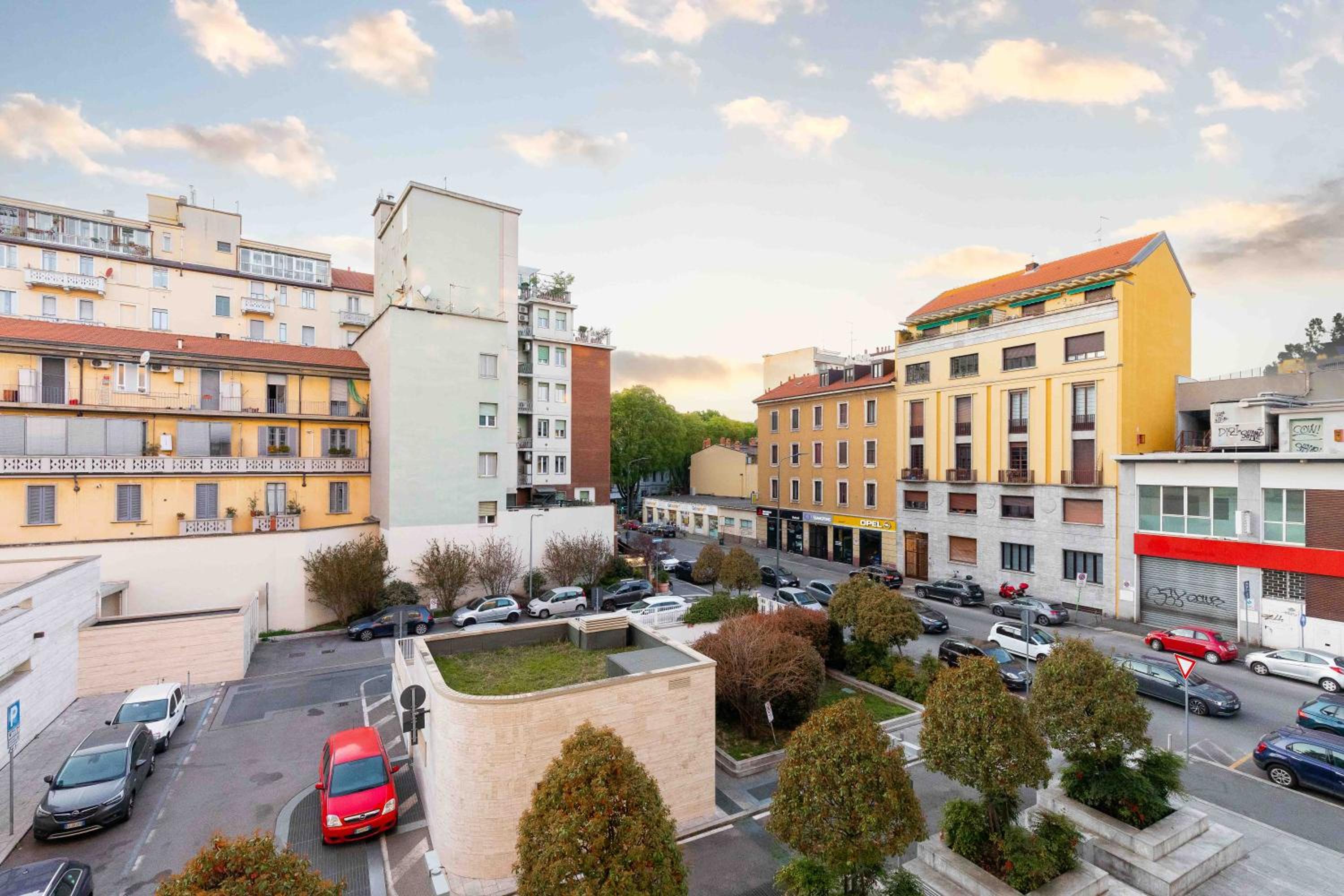 Luxury Apartment - FREE PRIVATE - PARKING Maestri Campionesi 16
