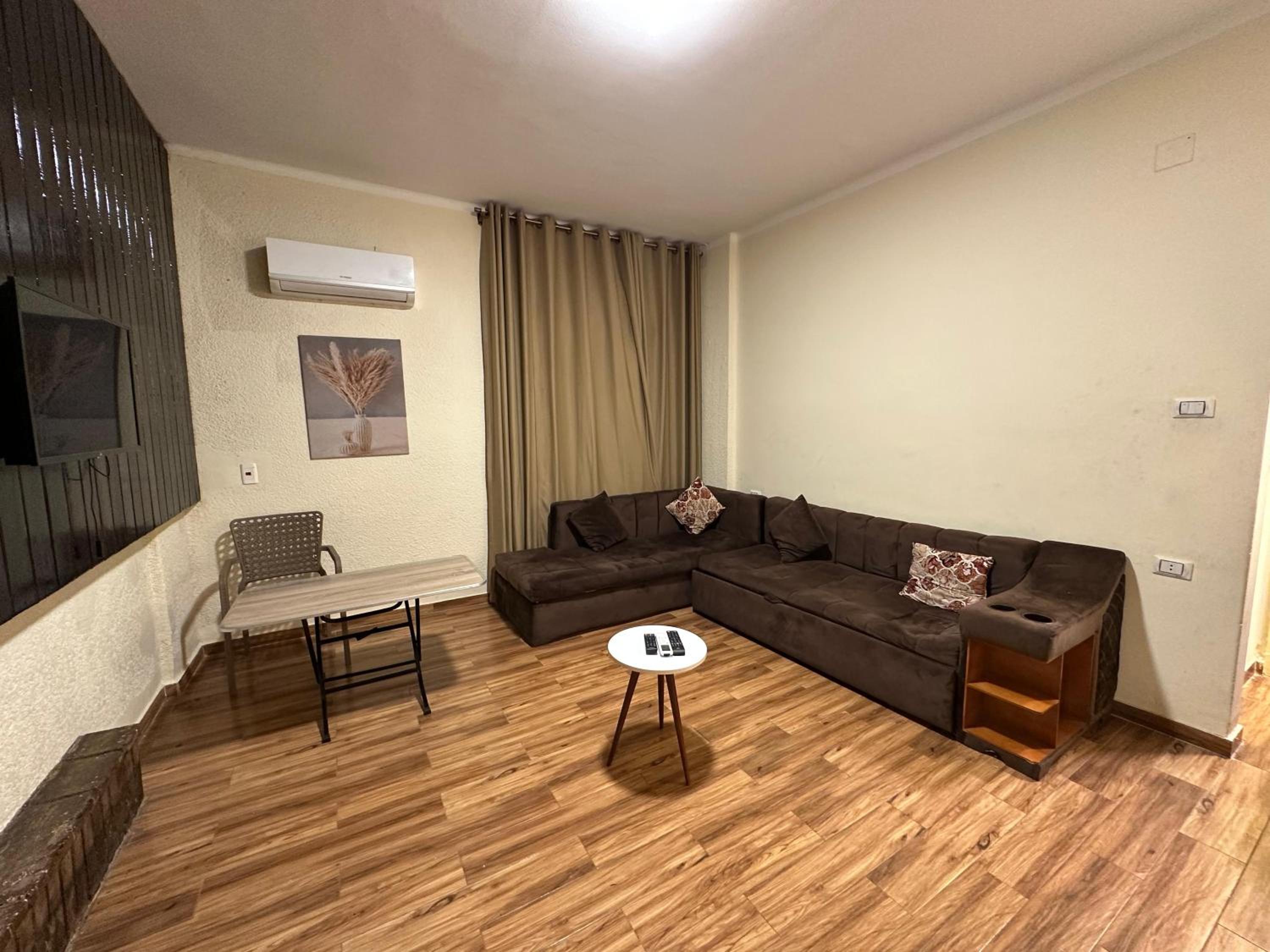 egy days apartment