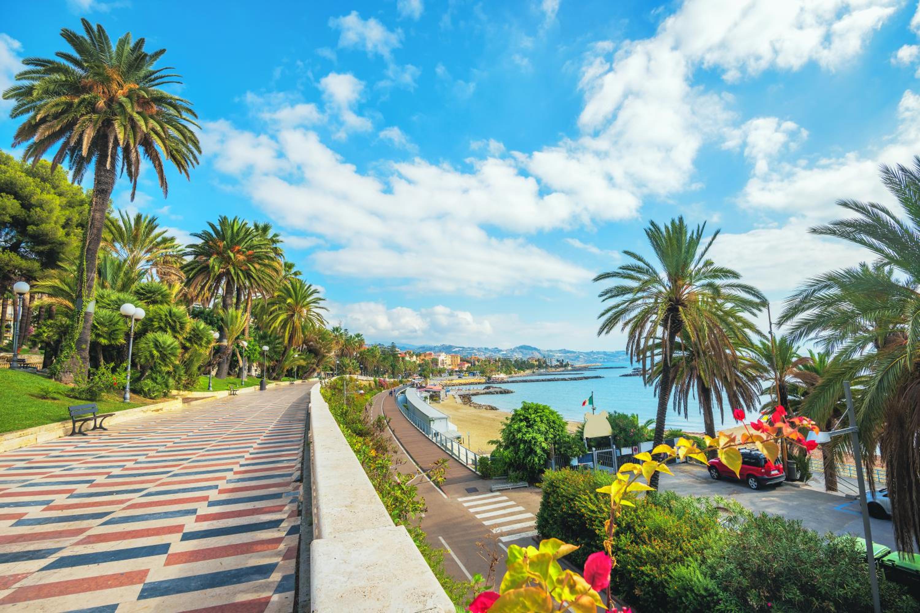 Sanremo Penthouse Market 700m From Sea - Happy Rentals view 3