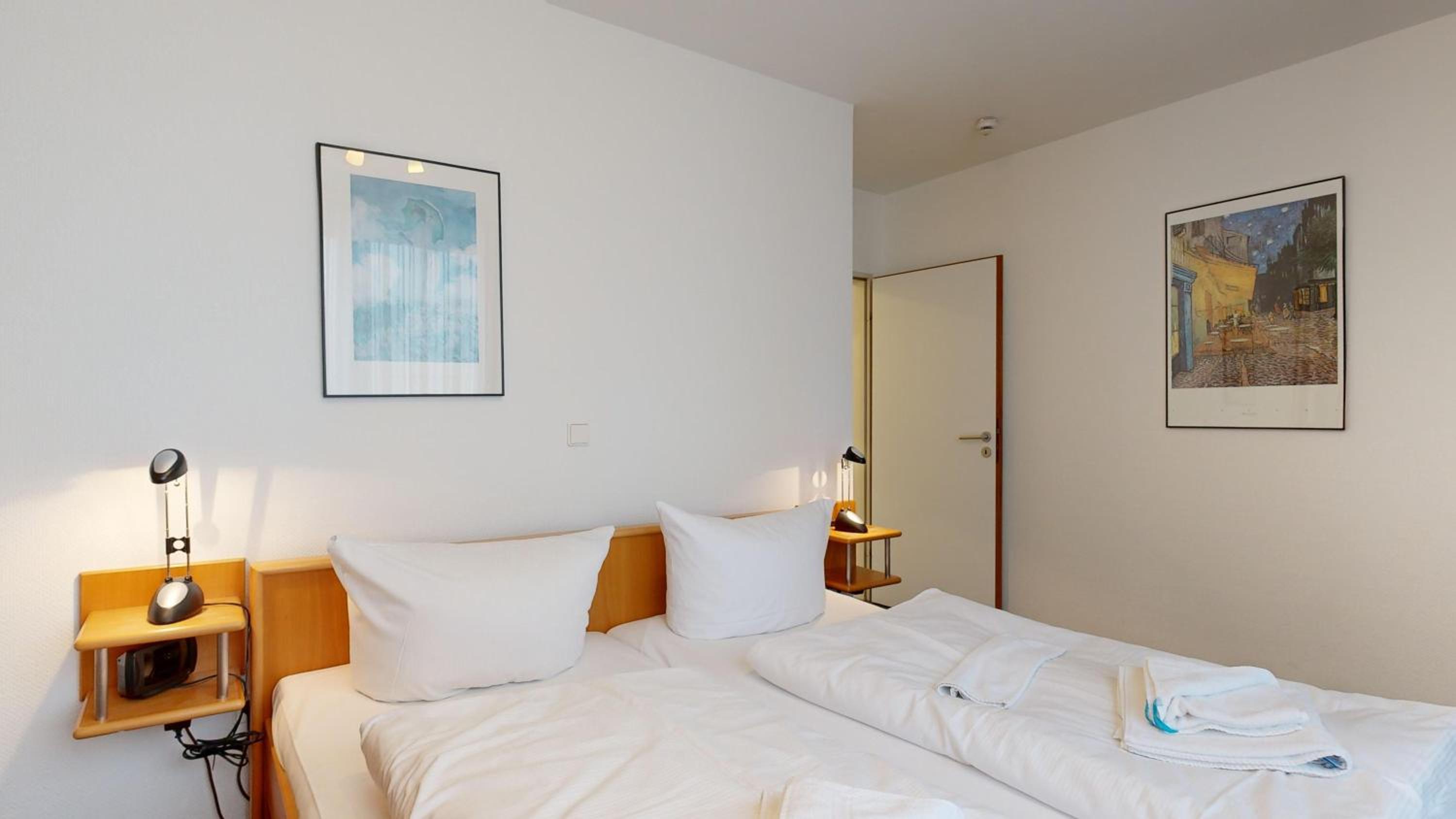 strandnahe FeWo mit Schwimmbad im Haus, a cappella 68,Binz