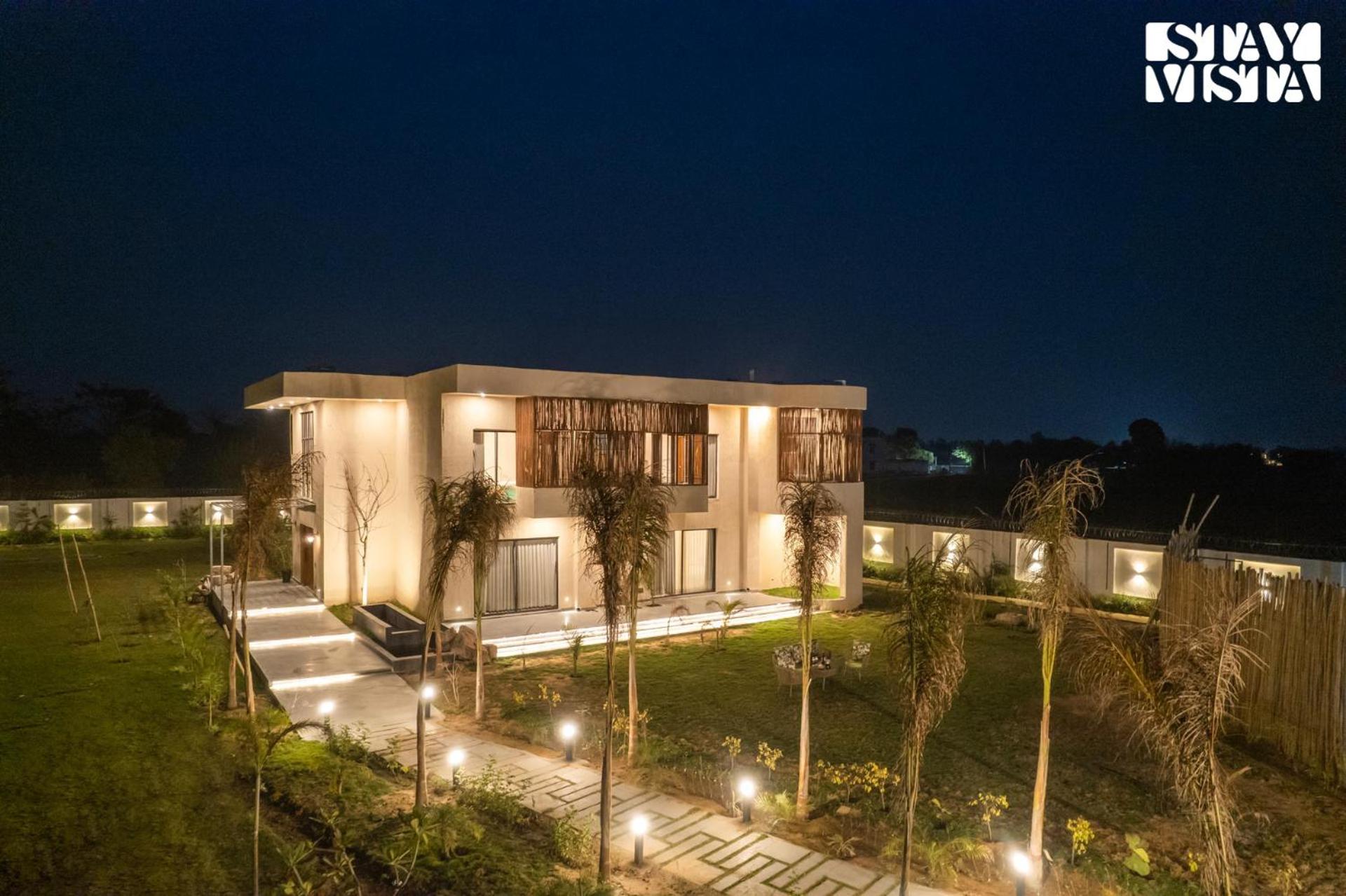 StayVista's The Sweet Life - 5BHK Luxury Farm stay with Private Pool in Sohna view 5
