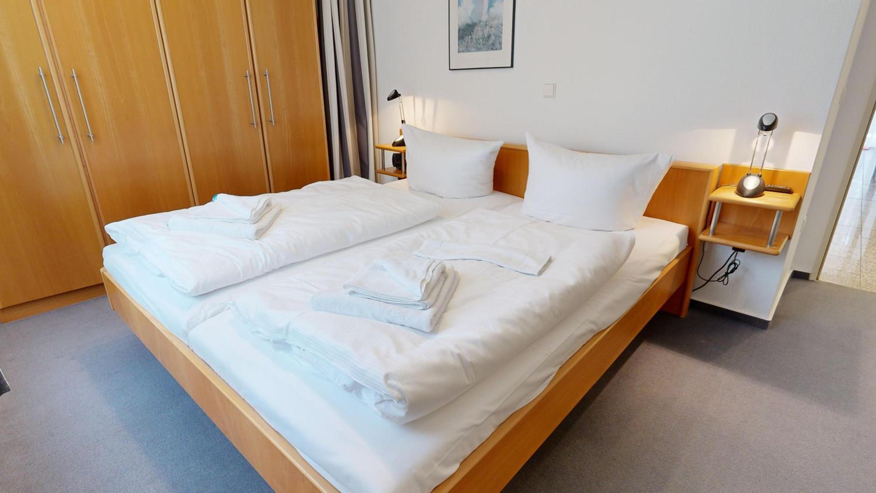 strandnahe FeWo mit Schwimmbad im Haus, a cappella 68,Binz