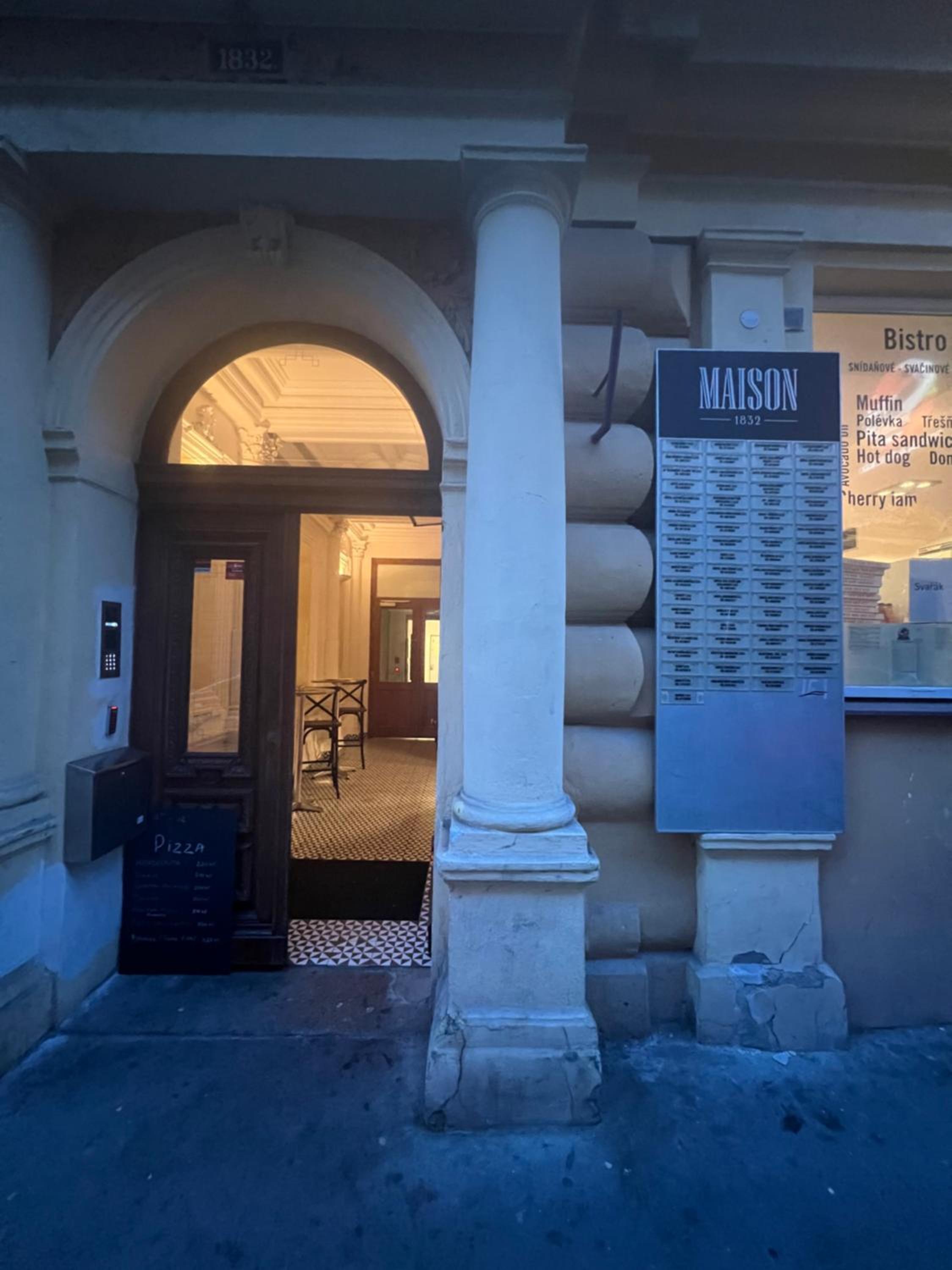 Nika Apartments Prague 2