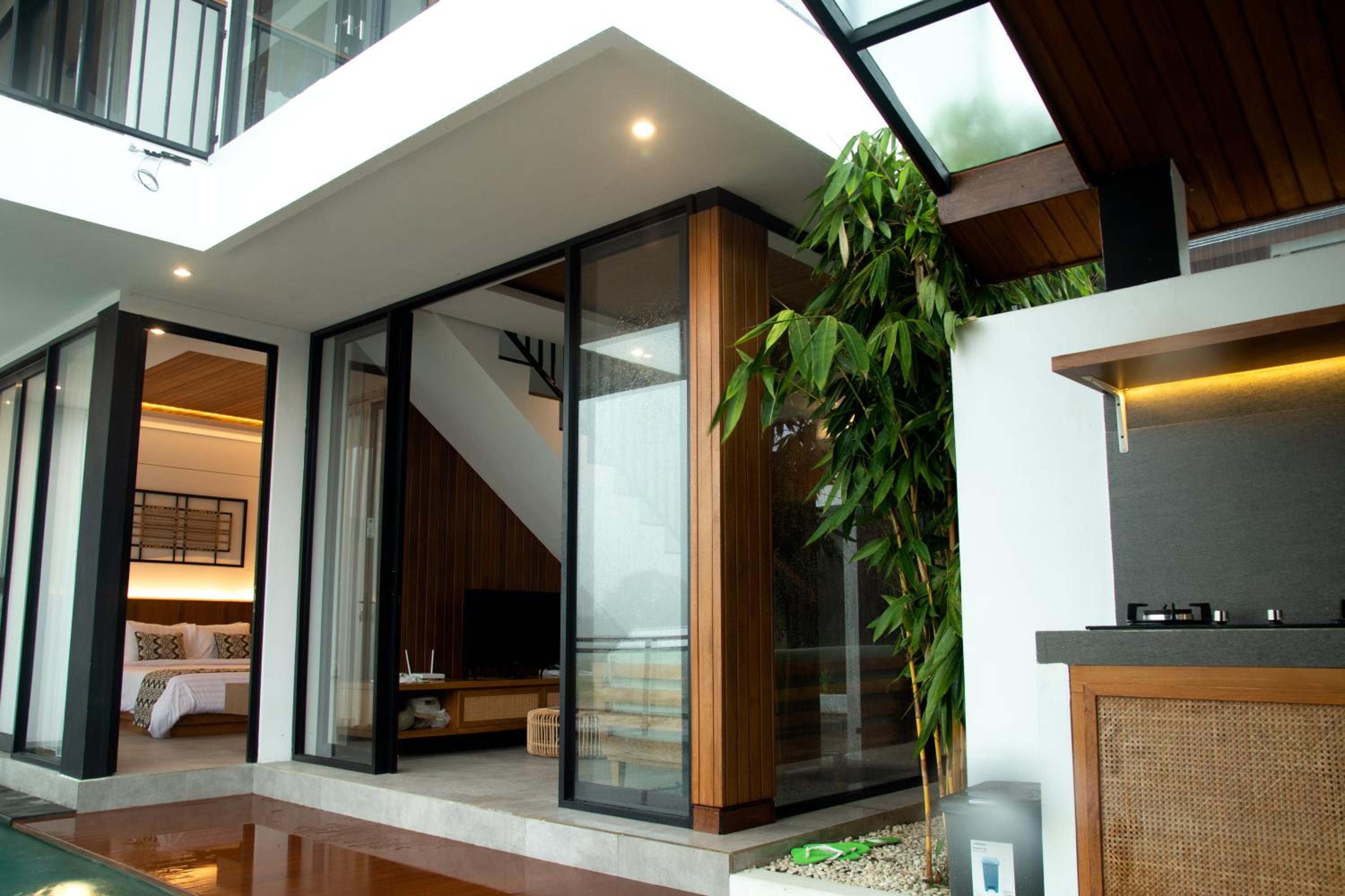 HY Ubud Villa 2BR view 2