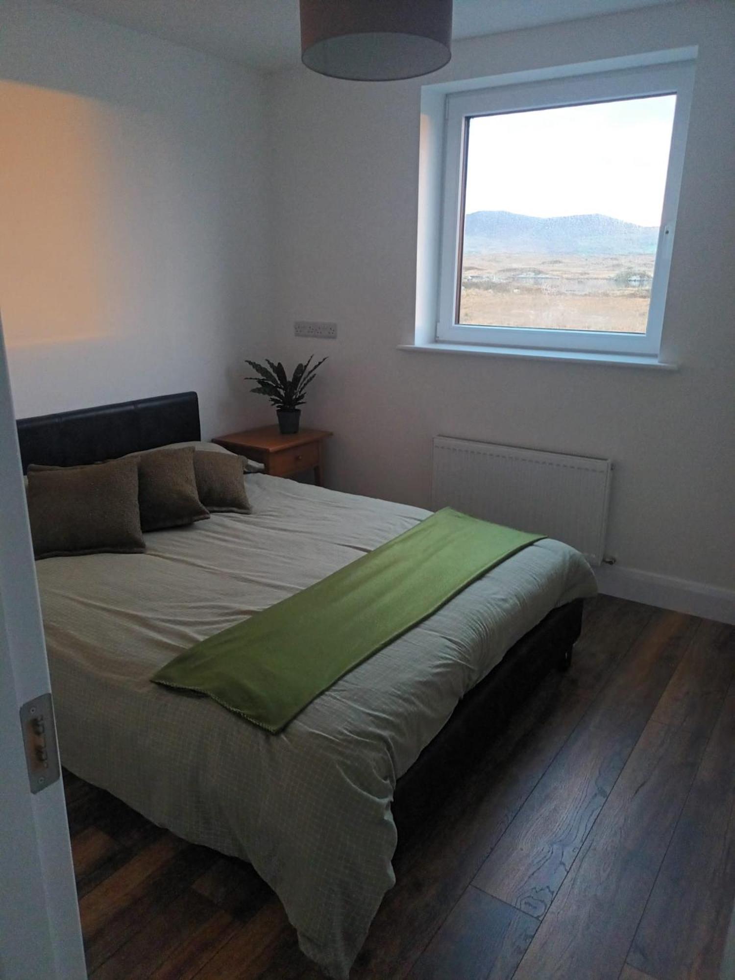 Connemara Lake View Apartment