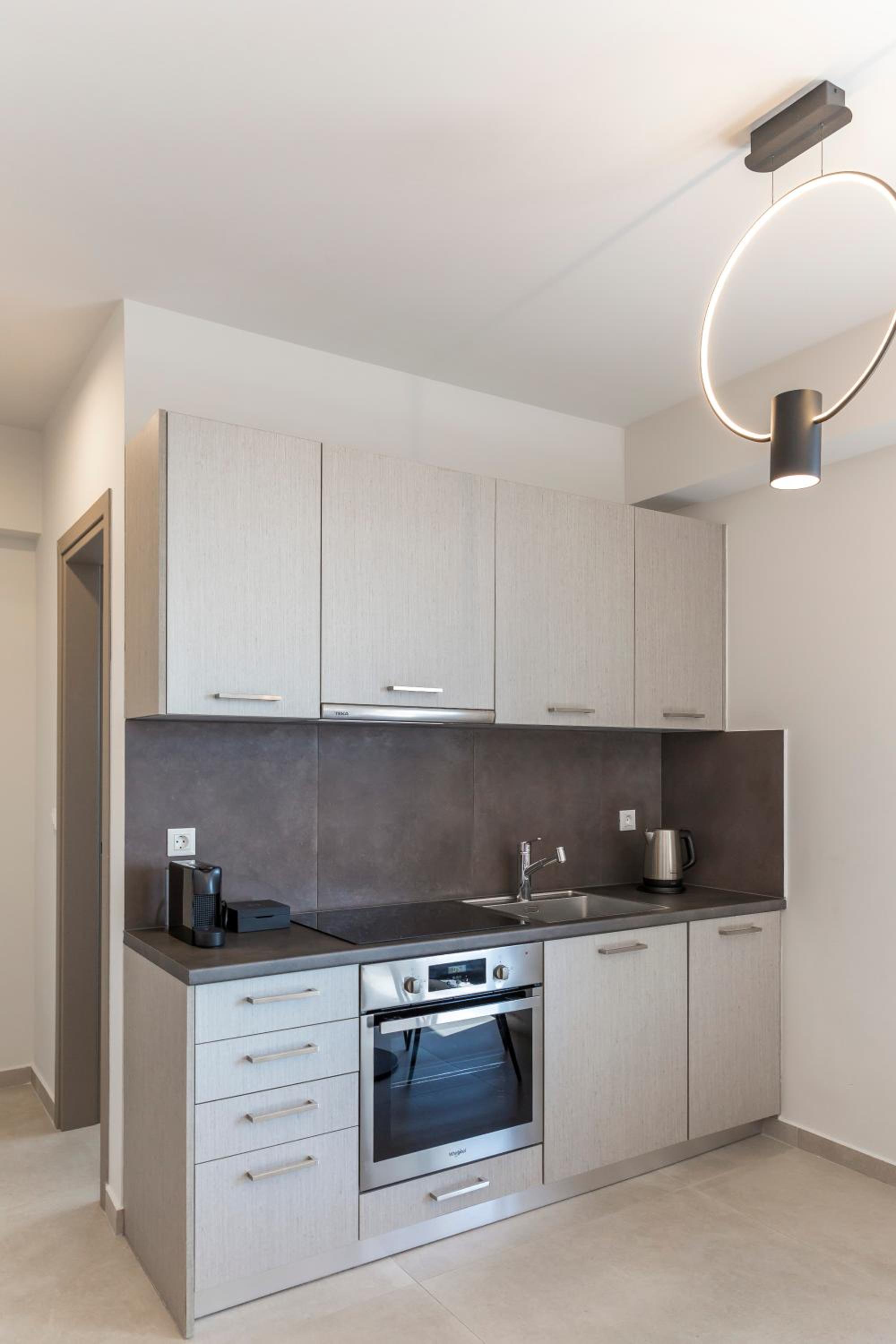 Cubes Living Athens Goudi