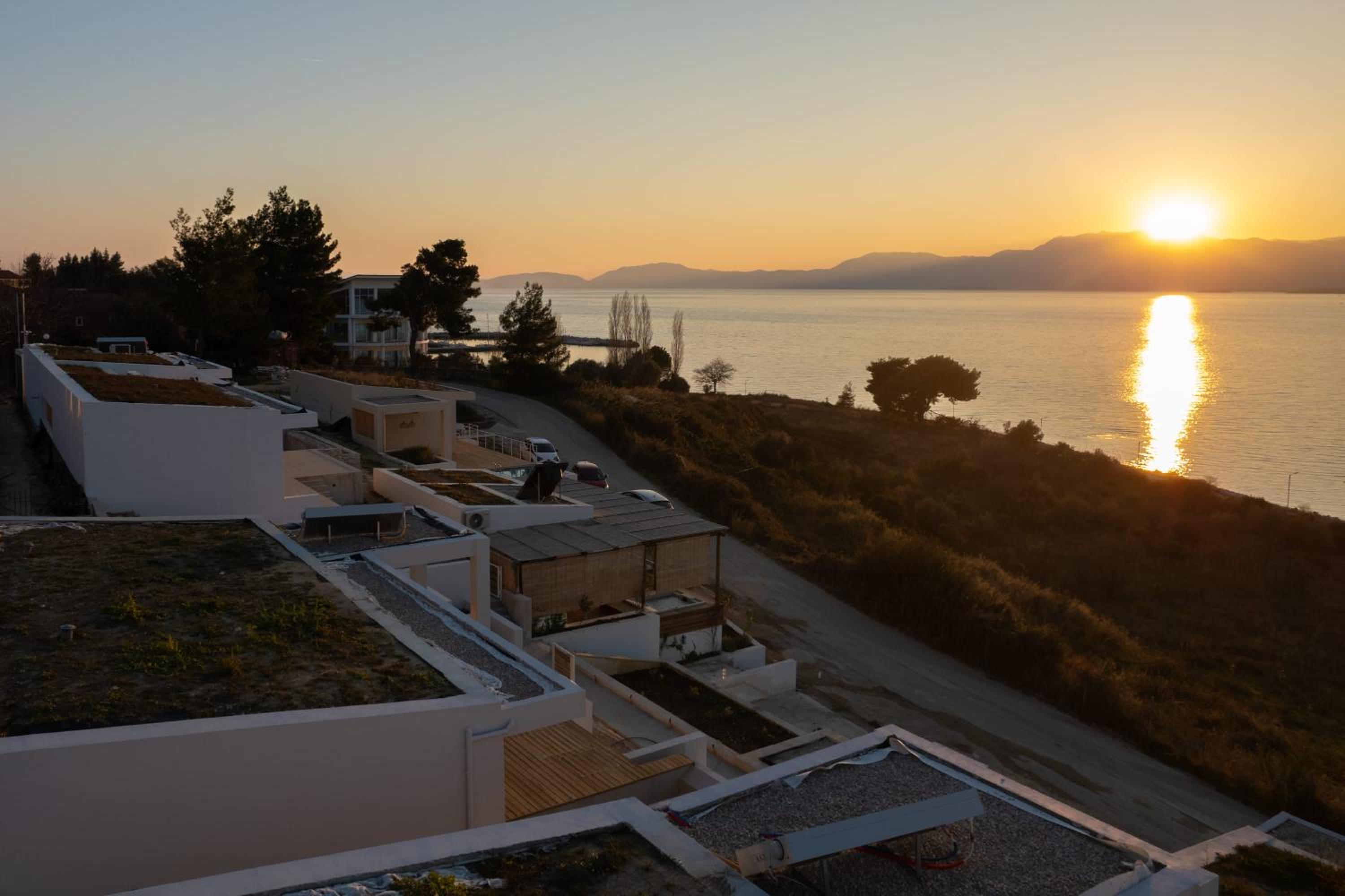 Emma's Cottage - Sea View with Jacuzzi view 2