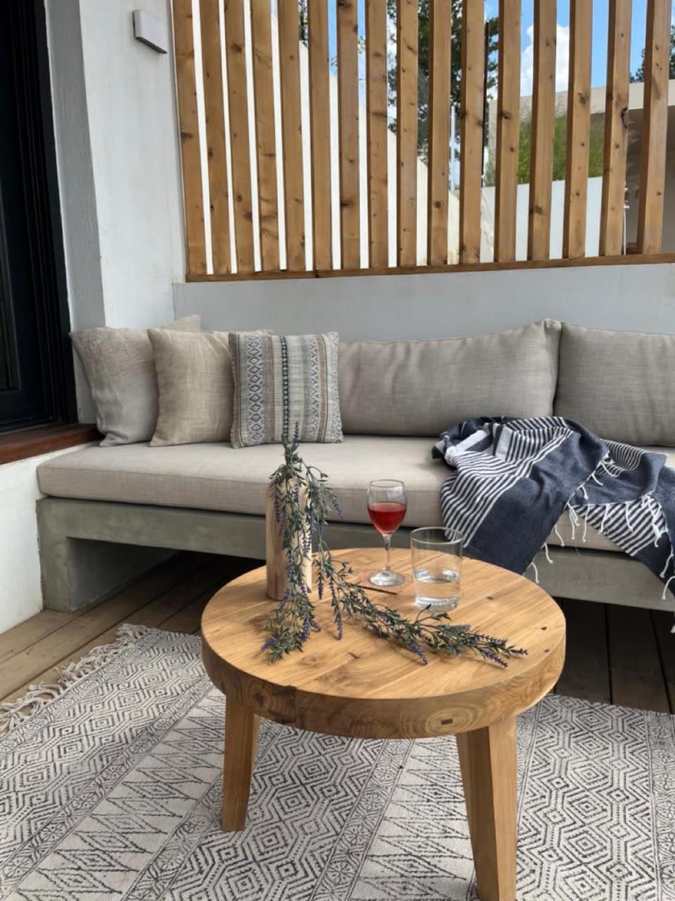 Emma's Cottage - Sea View with Jacuzzi view 3