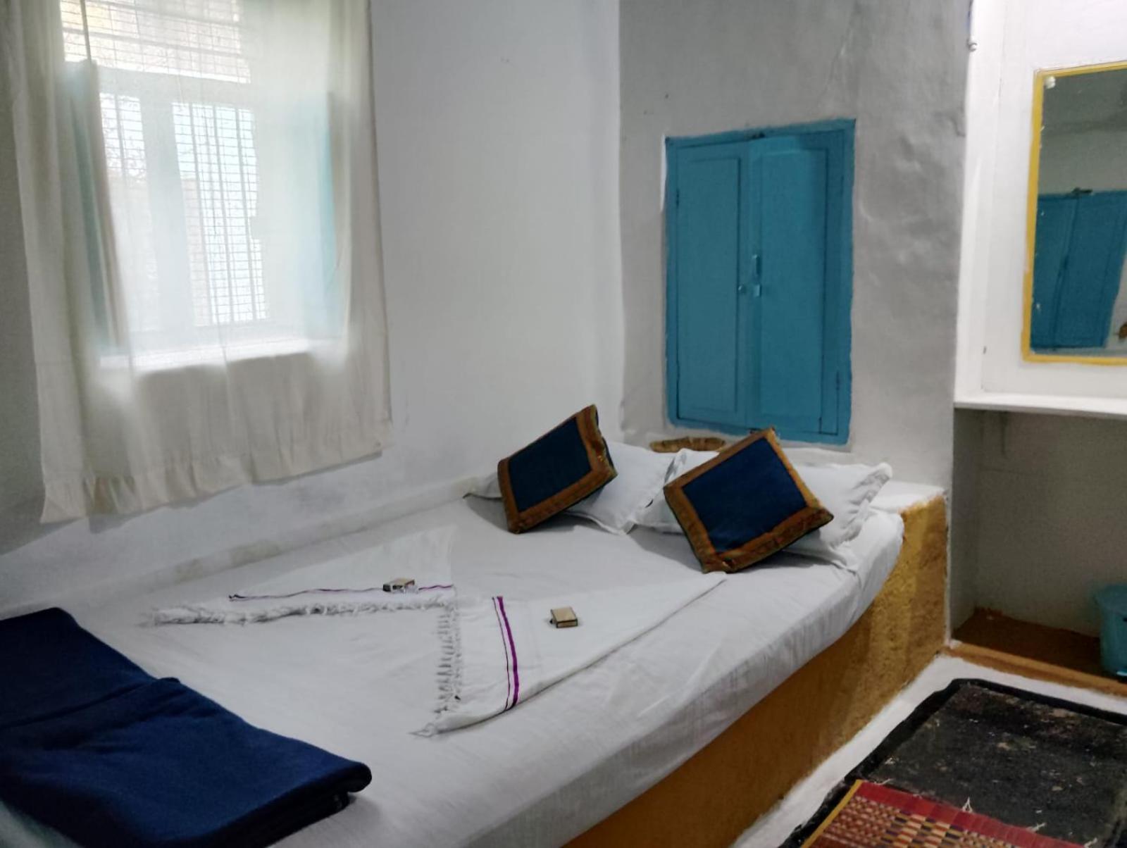 Peshagar Guest House